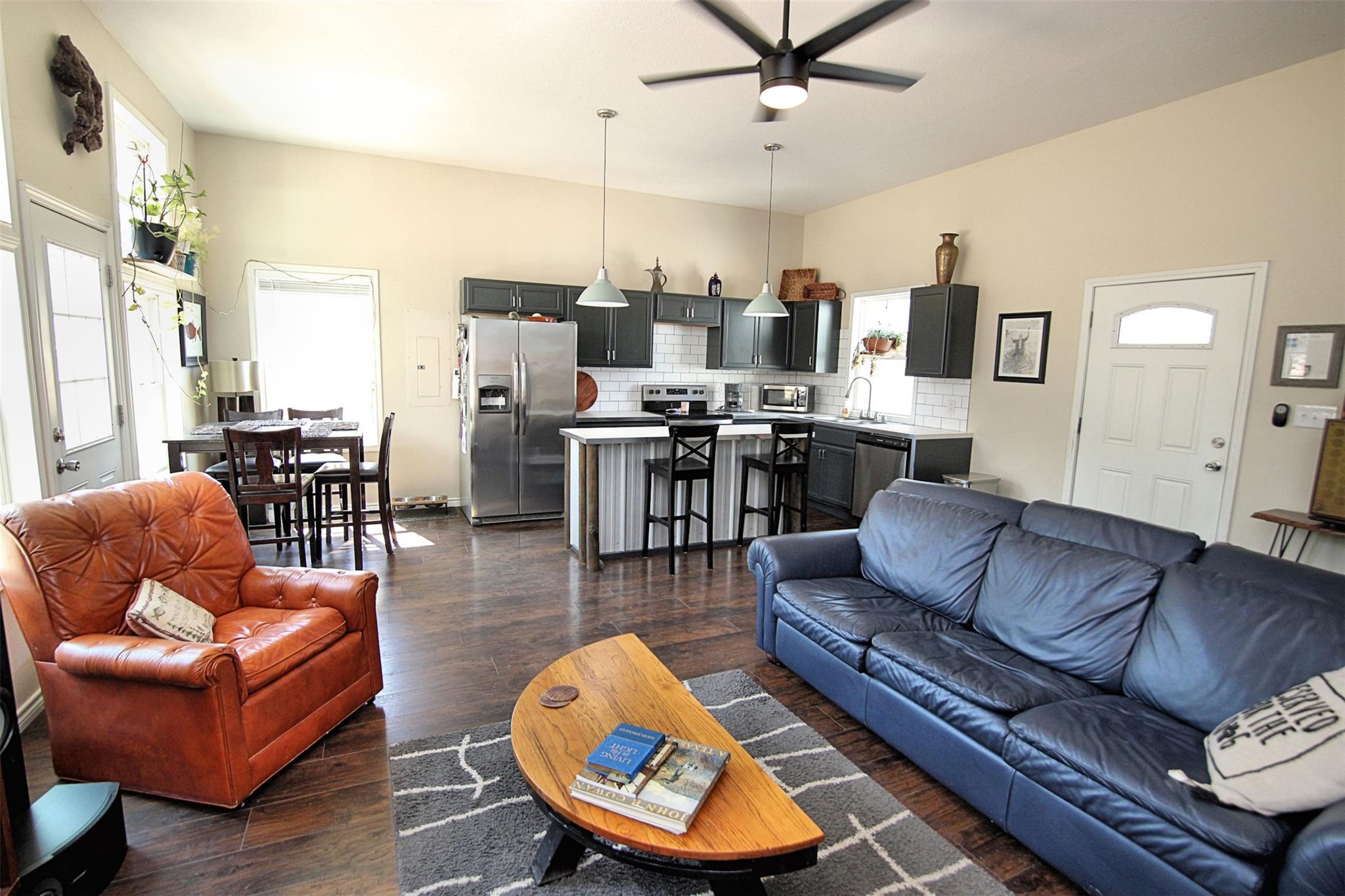 209 Lakevista Dr, Burnet, TX 78611