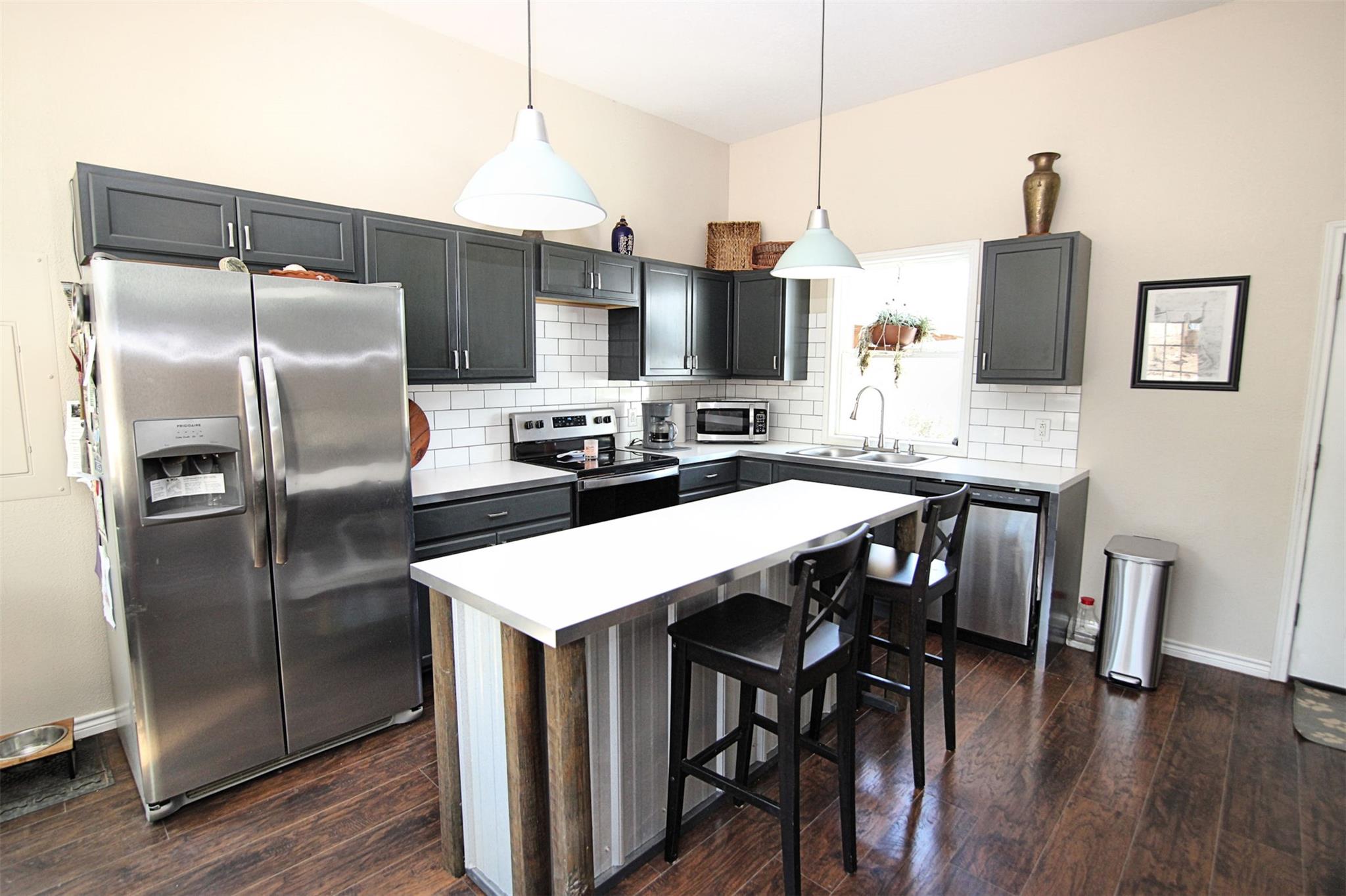 209 Lakevista Dr, Burnet, TX 78611