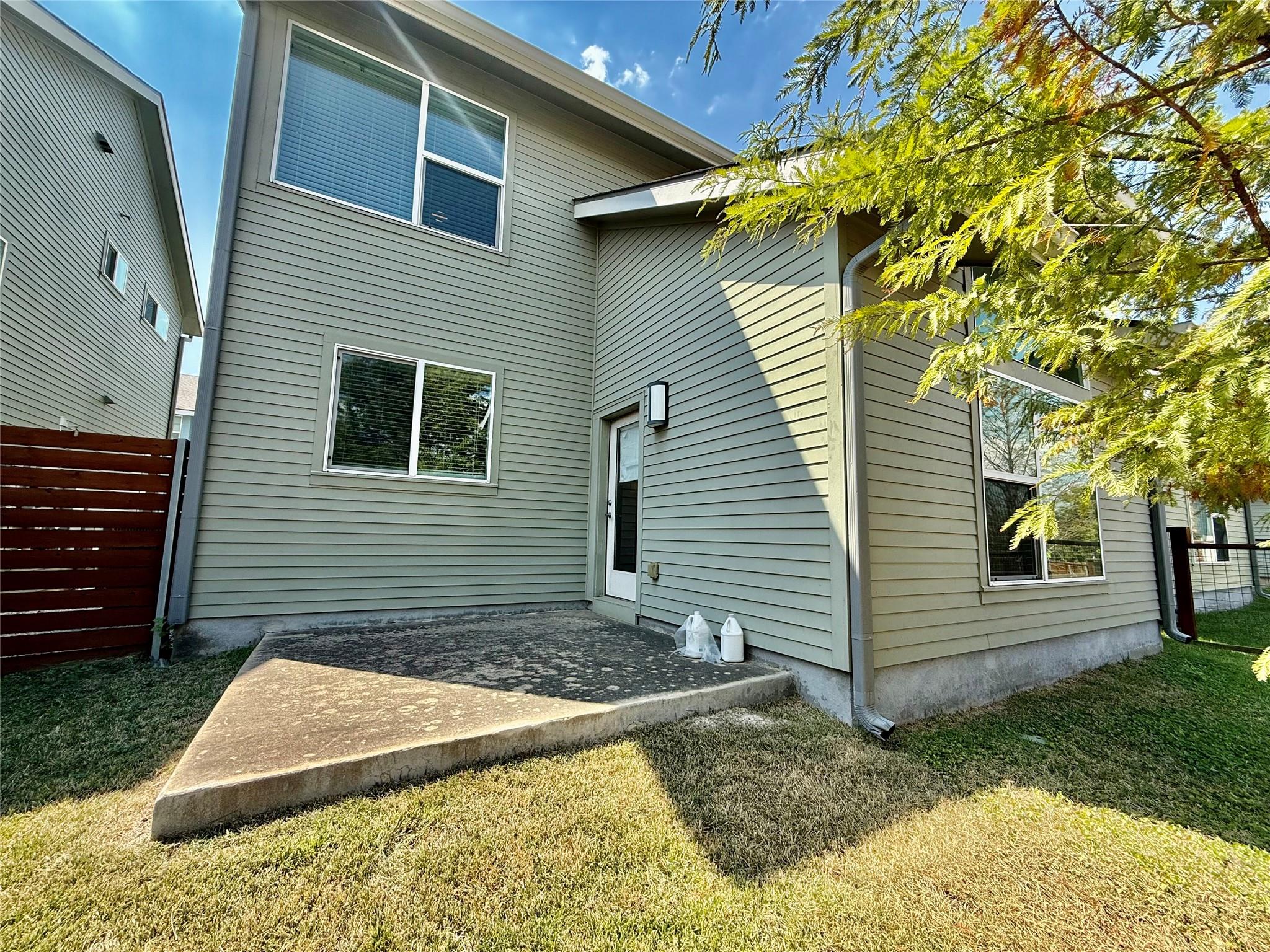 301 W Stassney Ln # 19, Austin, TX 78745