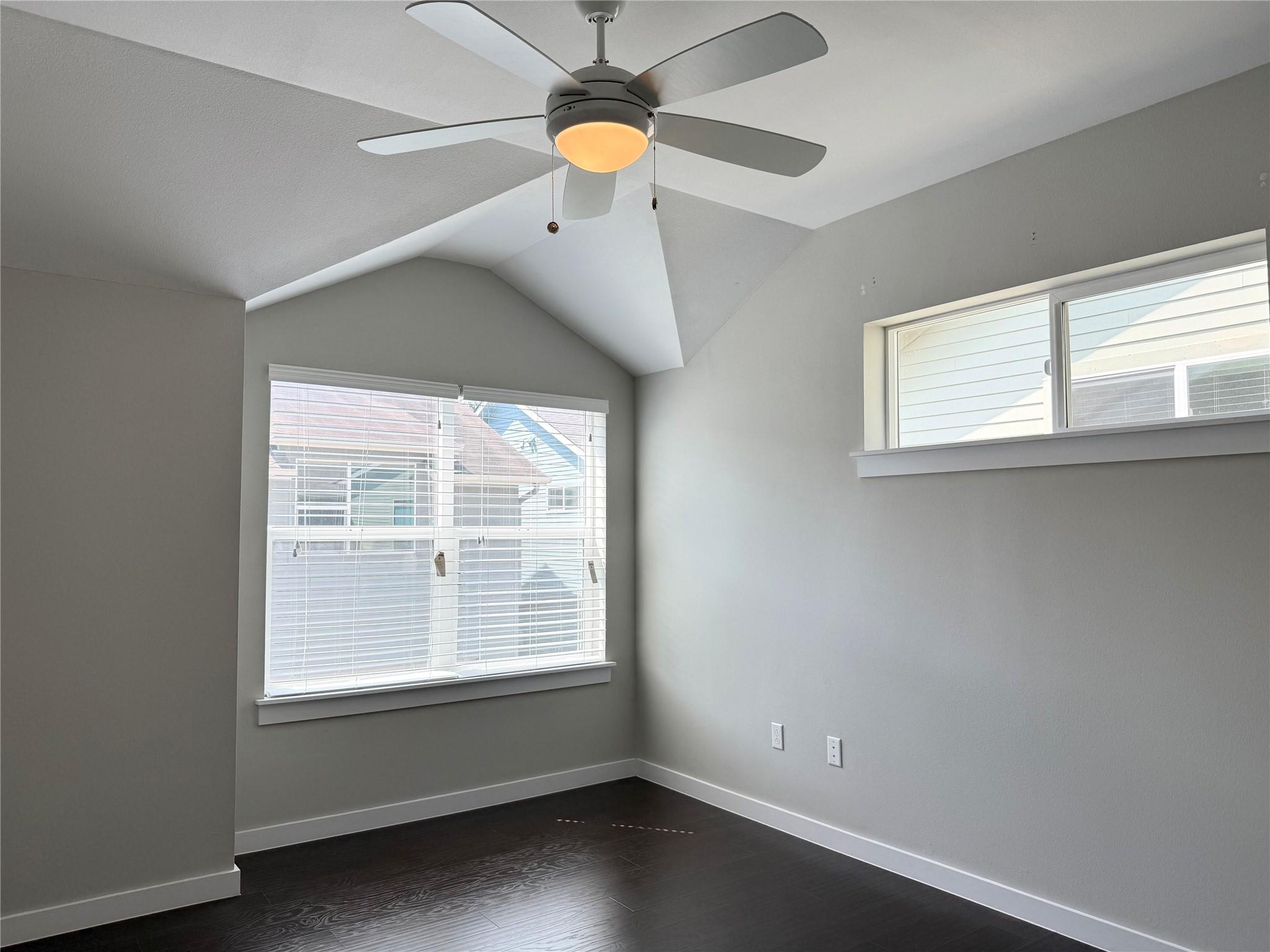 301 W Stassney Ln # 19, Austin, TX 78745