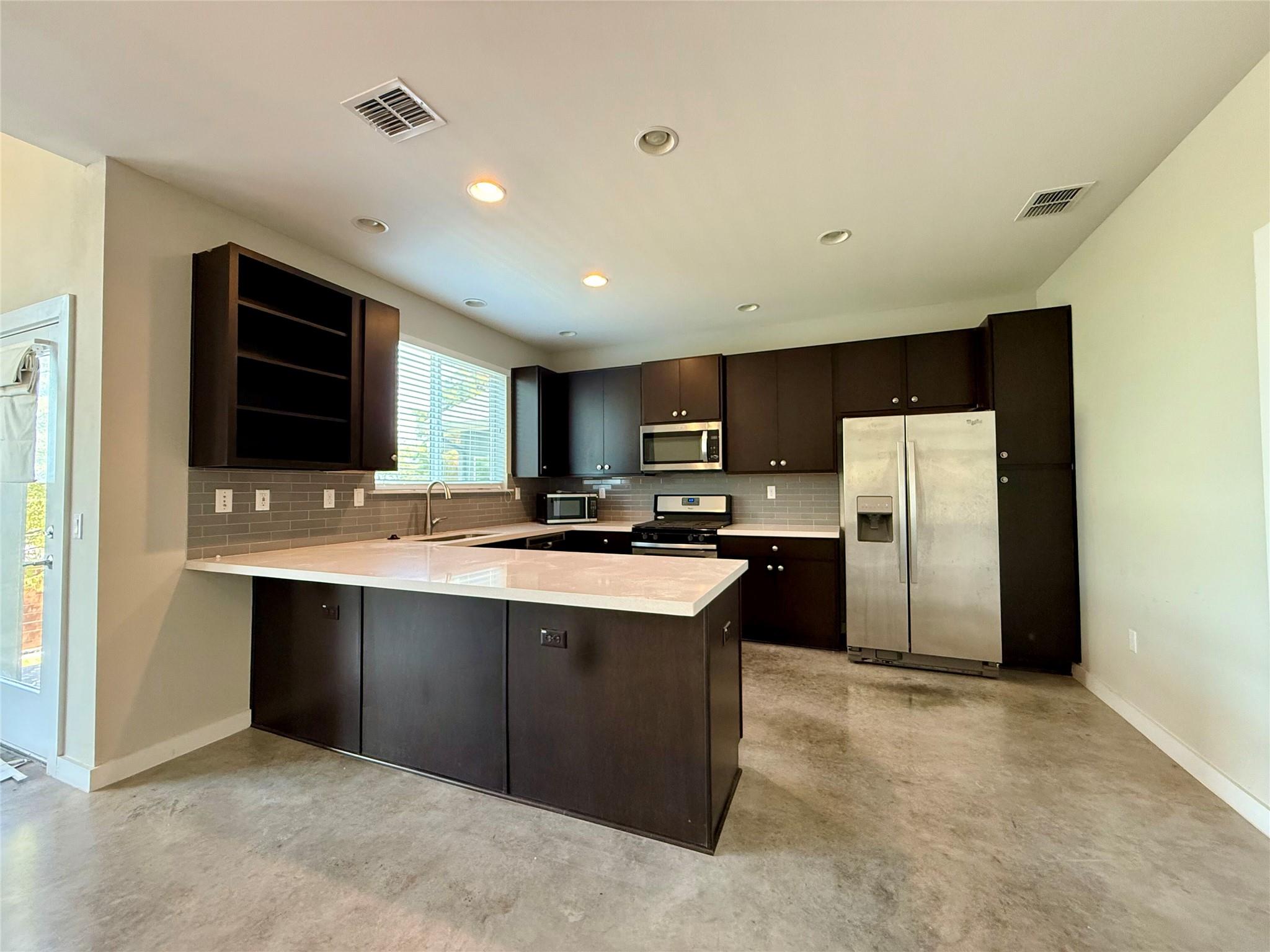 301 W Stassney Ln # 19, Austin, TX 78745