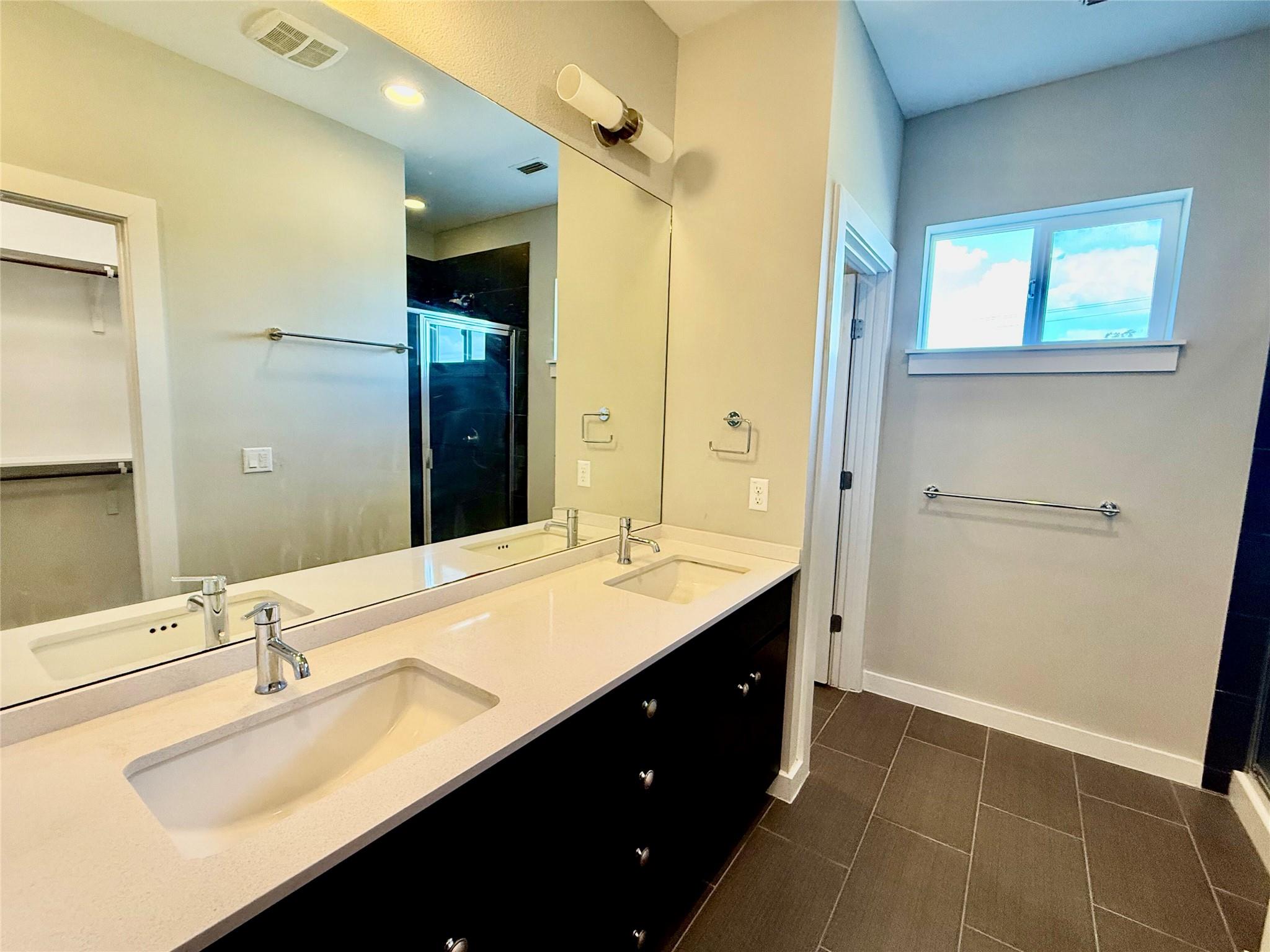 301 W Stassney Ln # 19, Austin, TX 78745