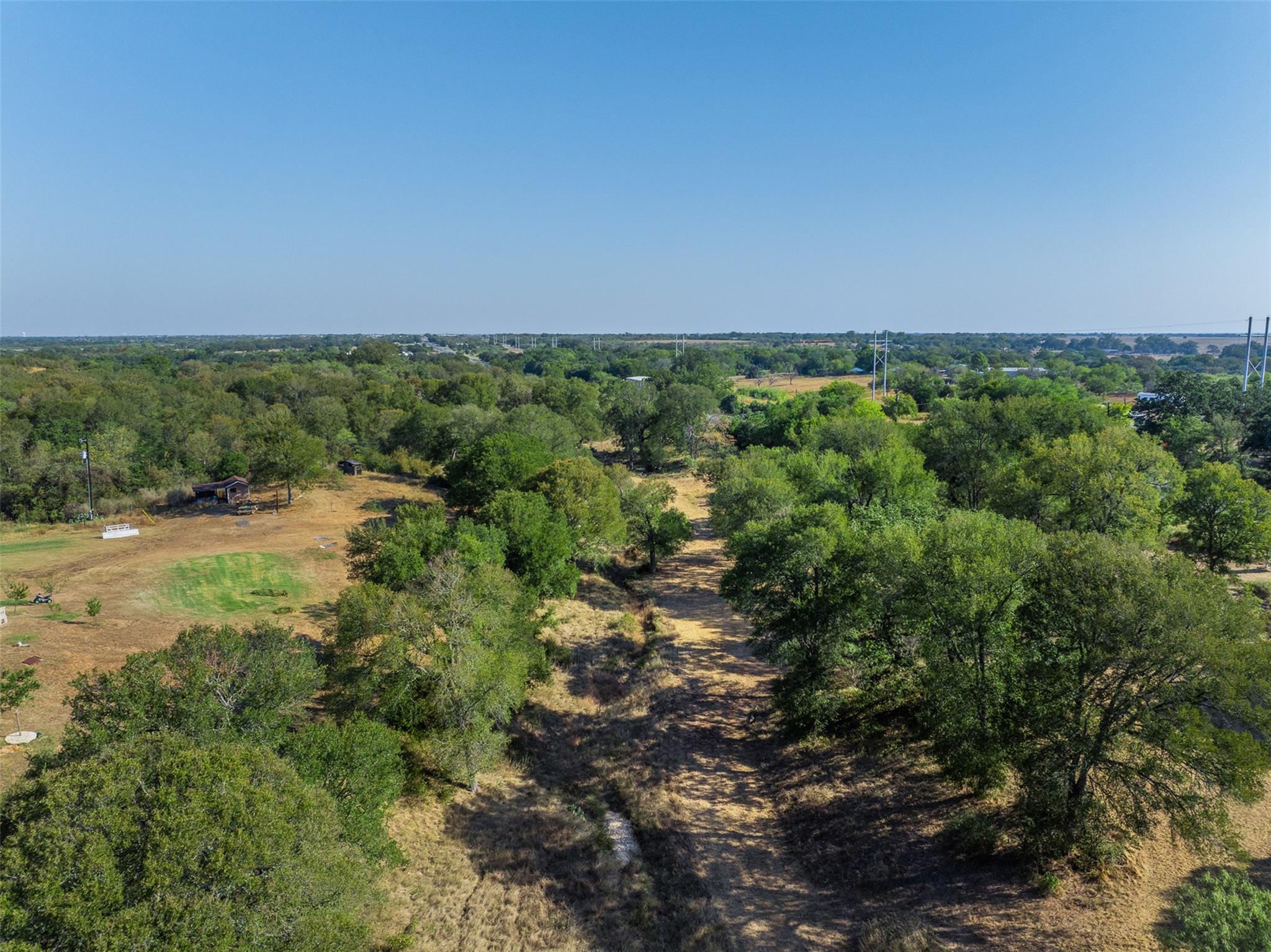 100 Westwood Rd, Lockhart, TX 78644