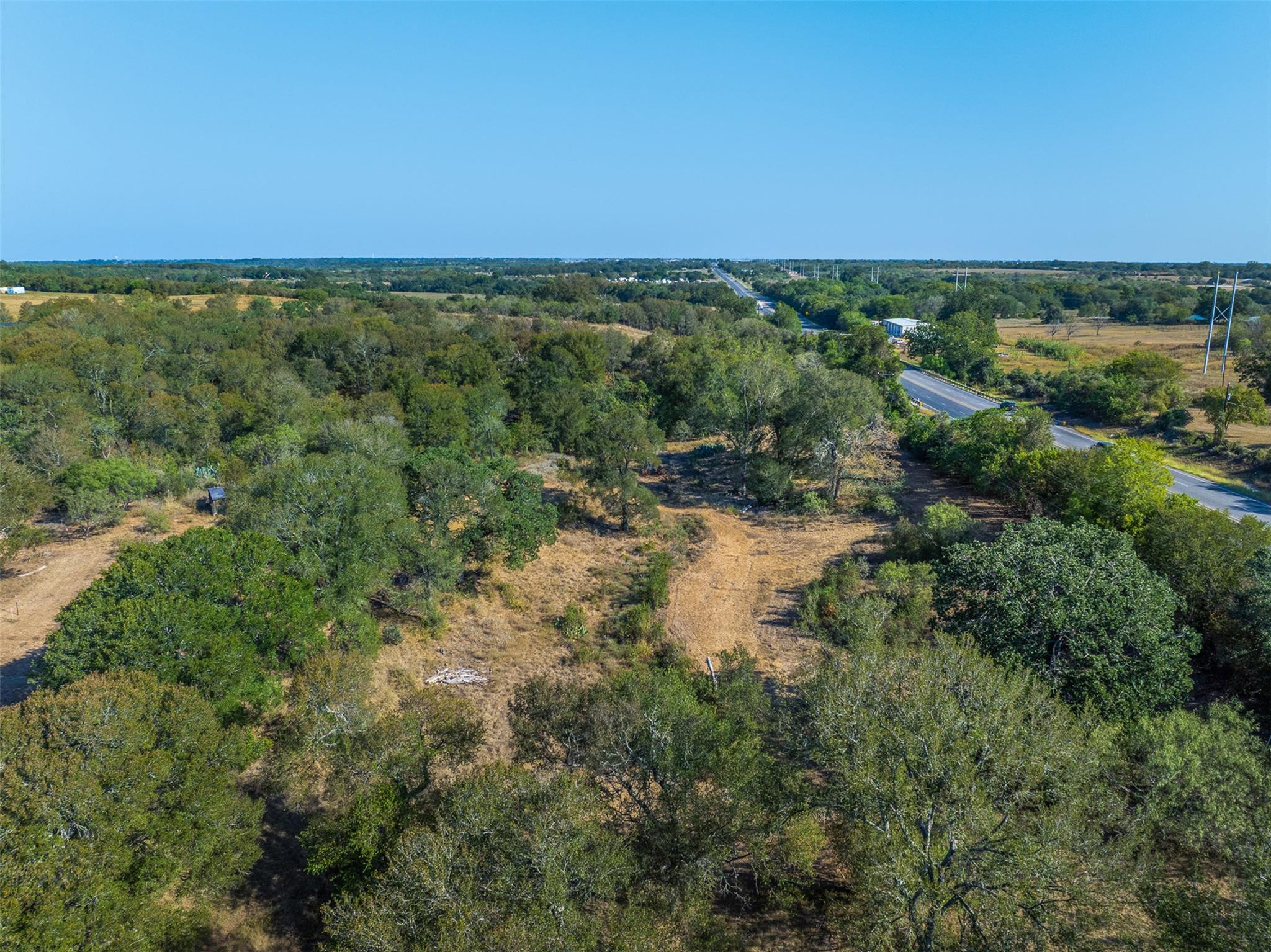 100 Westwood Rd, Lockhart, TX 78644