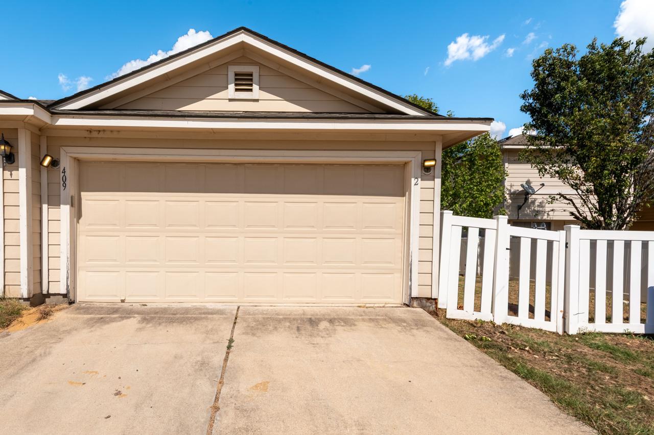 409 N Cascades Ave # 2, Pflugerville, TX 78660