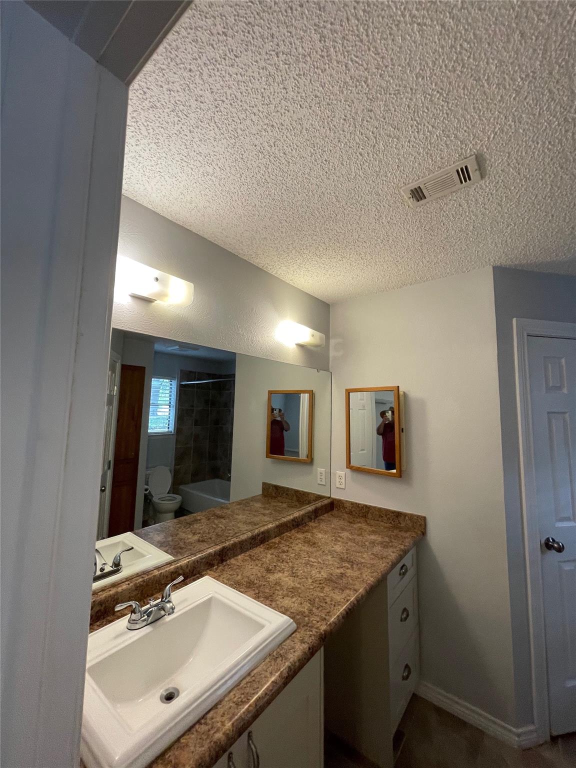 8408 Dixon Dr, Austin, TX 78745