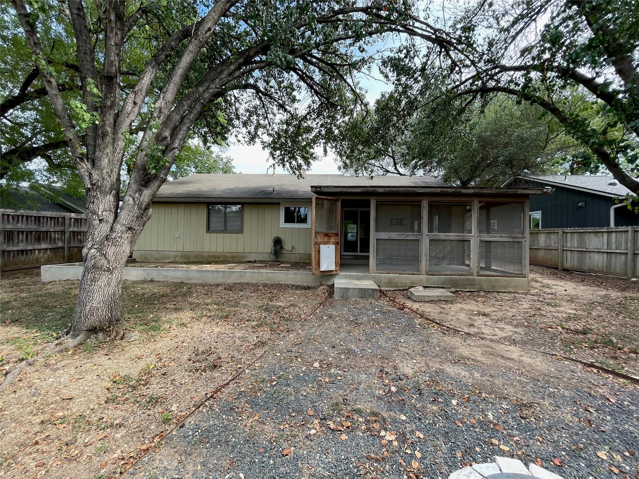 8408 Dixon Dr, Austin, TX 78745
