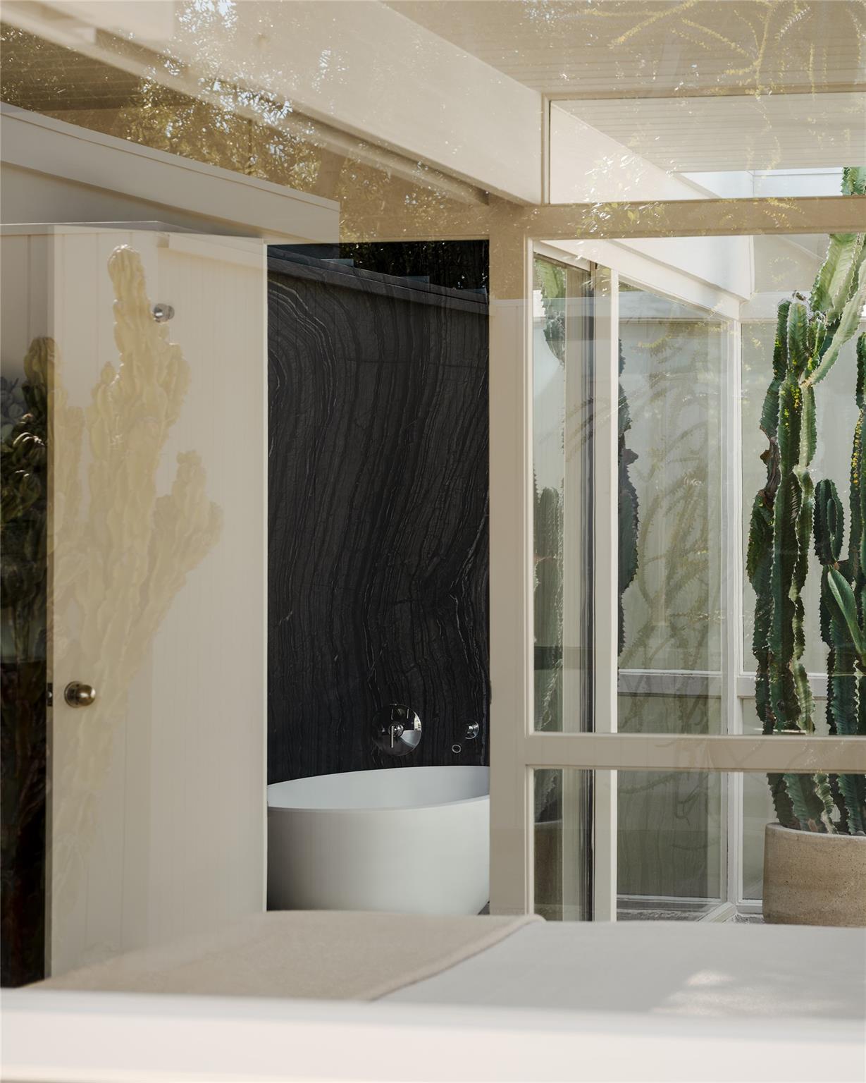 1272 E Verbena Dr, Out of State, CA 92262