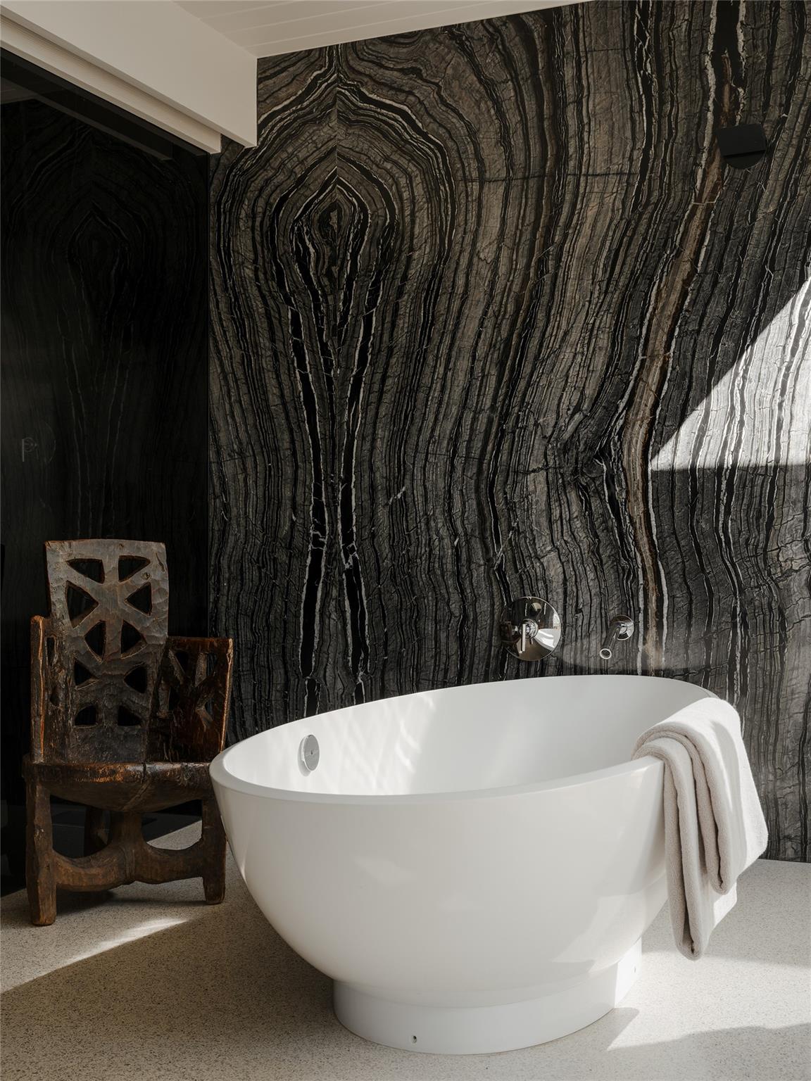 1272 E Verbena Dr, Out of State, CA 92262