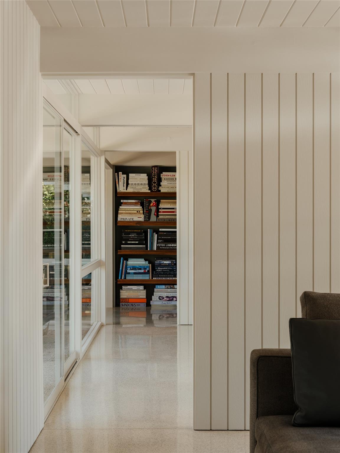 1272 E Verbena Dr, Out of State, CA 92262