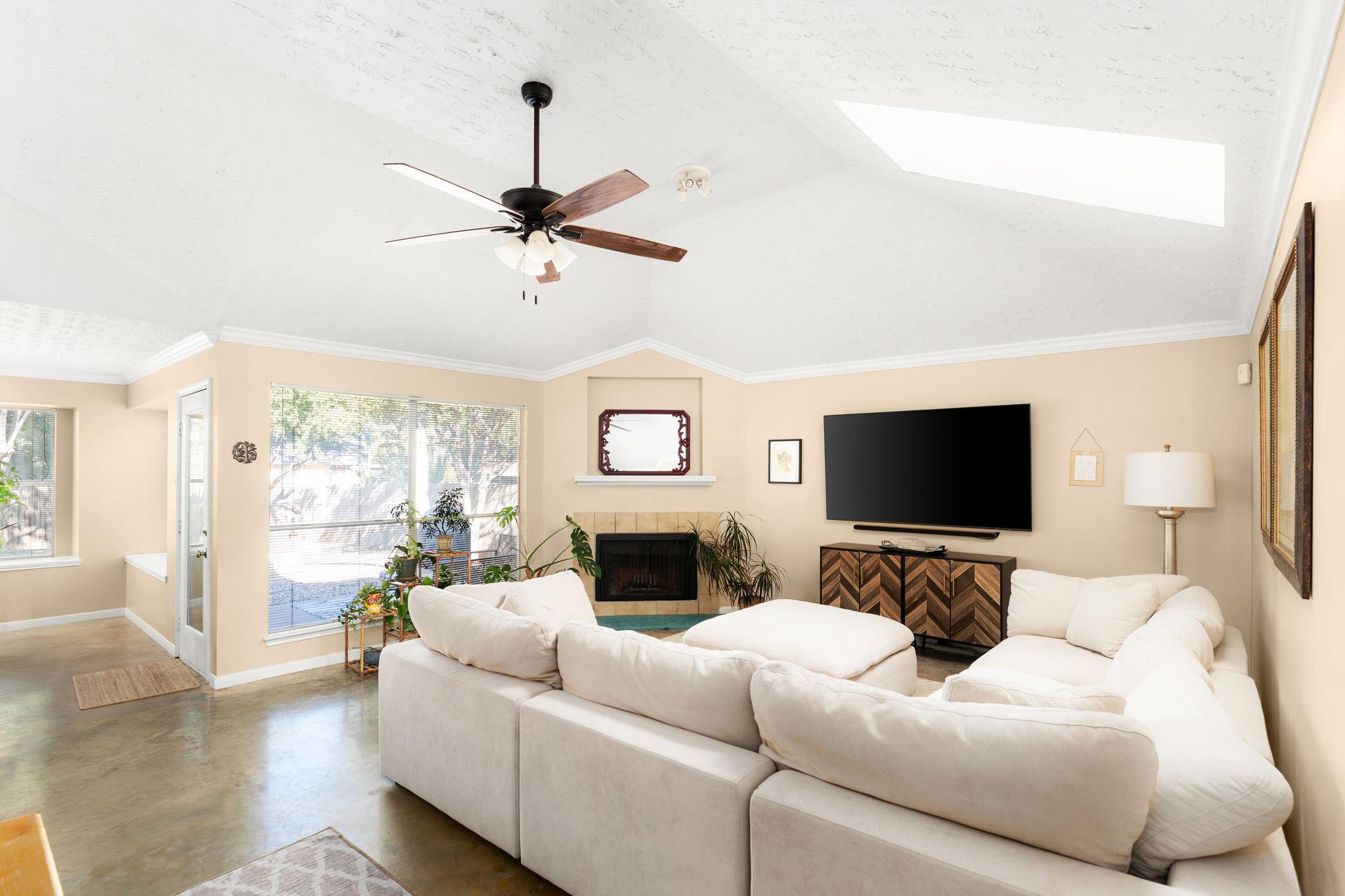 1412 Pigeon Forge Rd, Pflugerville, TX 78660