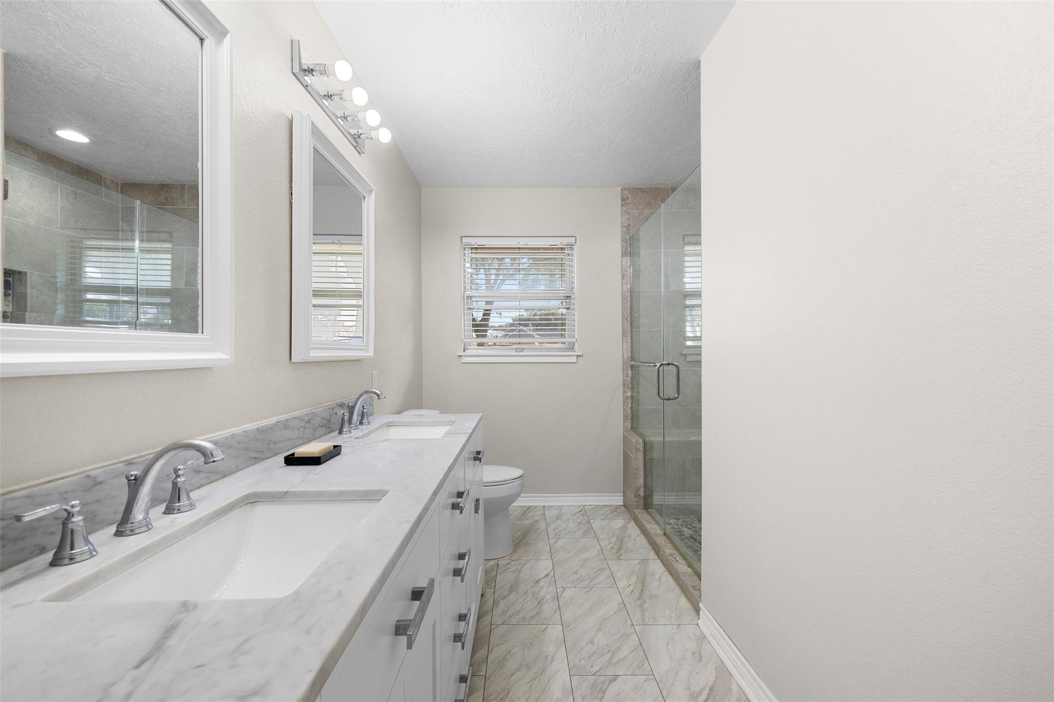 1906 Gun And Rod Rd, Brenham, TX 77833