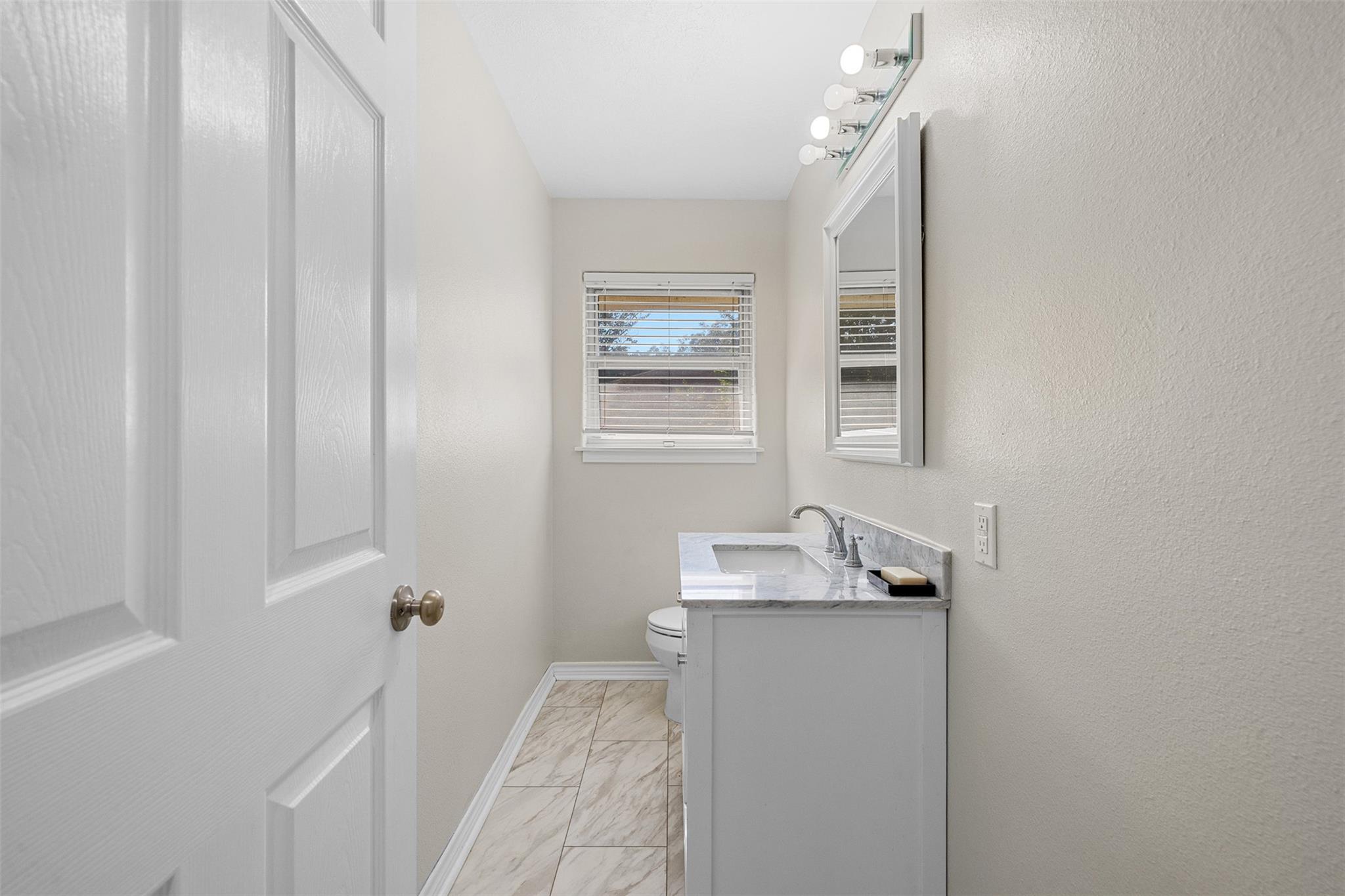 1906 Gun And Rod Rd, Brenham, TX 77833