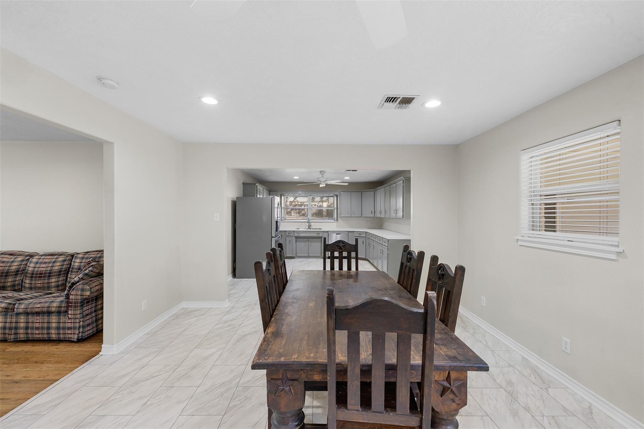 1906 Gun And Rod Rd, Brenham, TX 77833