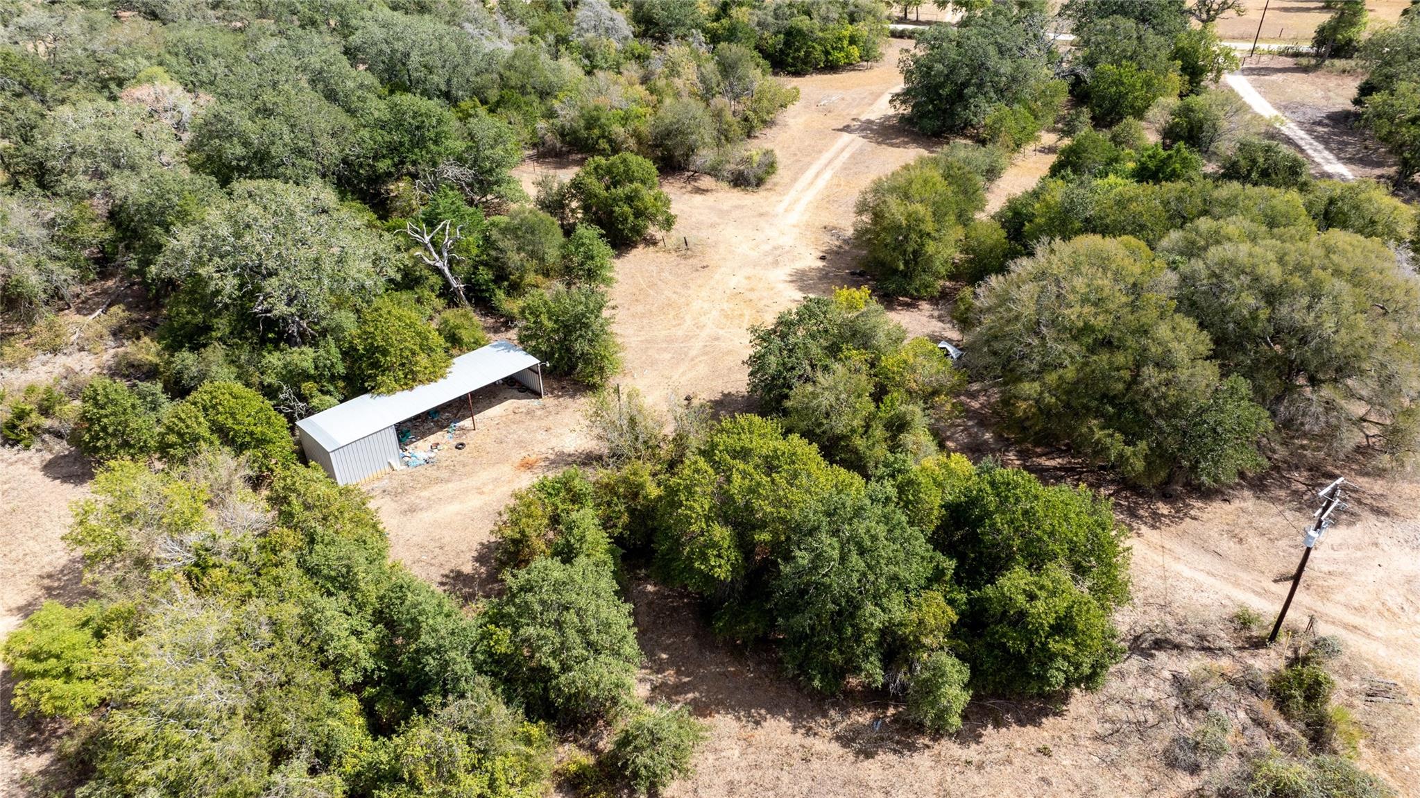 1350 Cattlemens Row, Lockhart, TX 78644