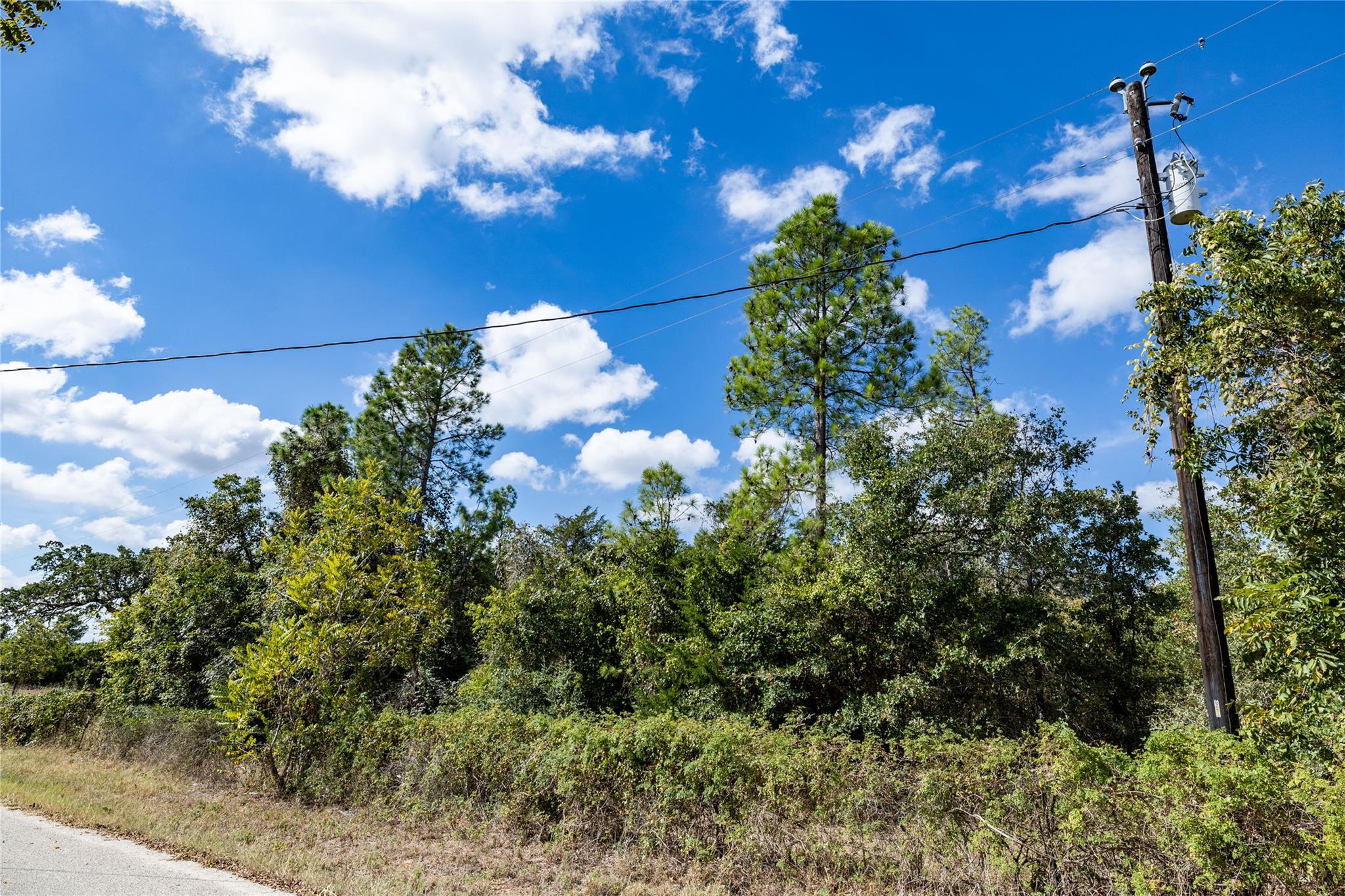 1350 Cattlemens Row, Lockhart, TX 78644