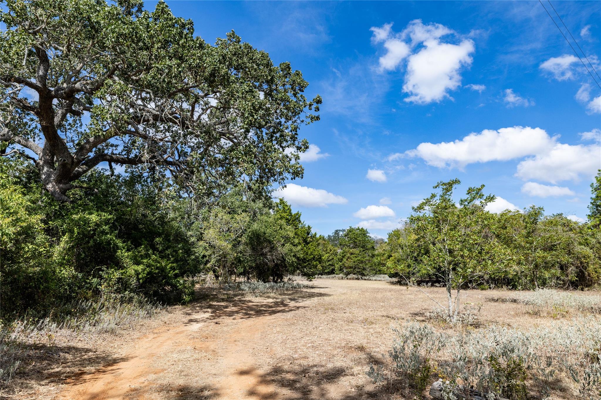 1350 Cattlemens Row, Lockhart, TX 78644