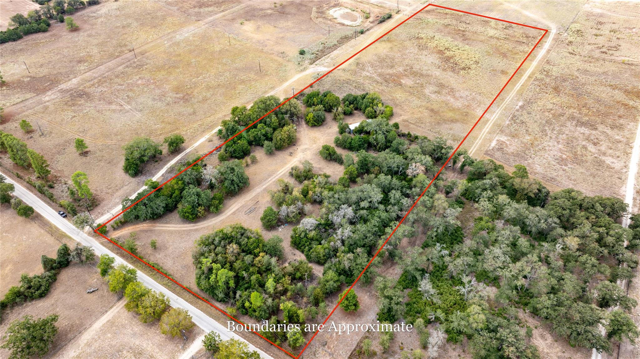 1350 Cattlemens Row, Lockhart, TX 78644