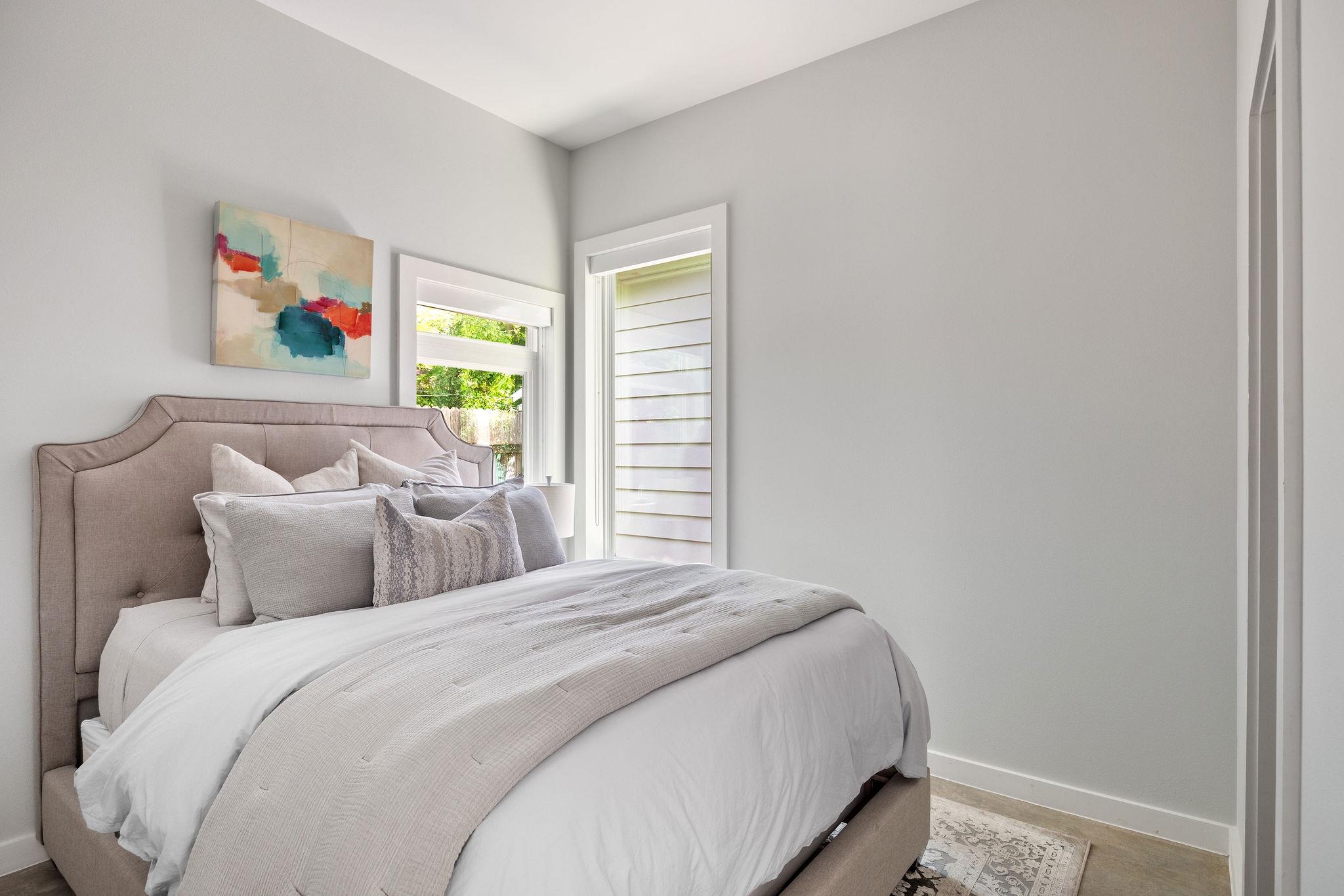 2211 Canterbury St # B, Austin, TX 78702