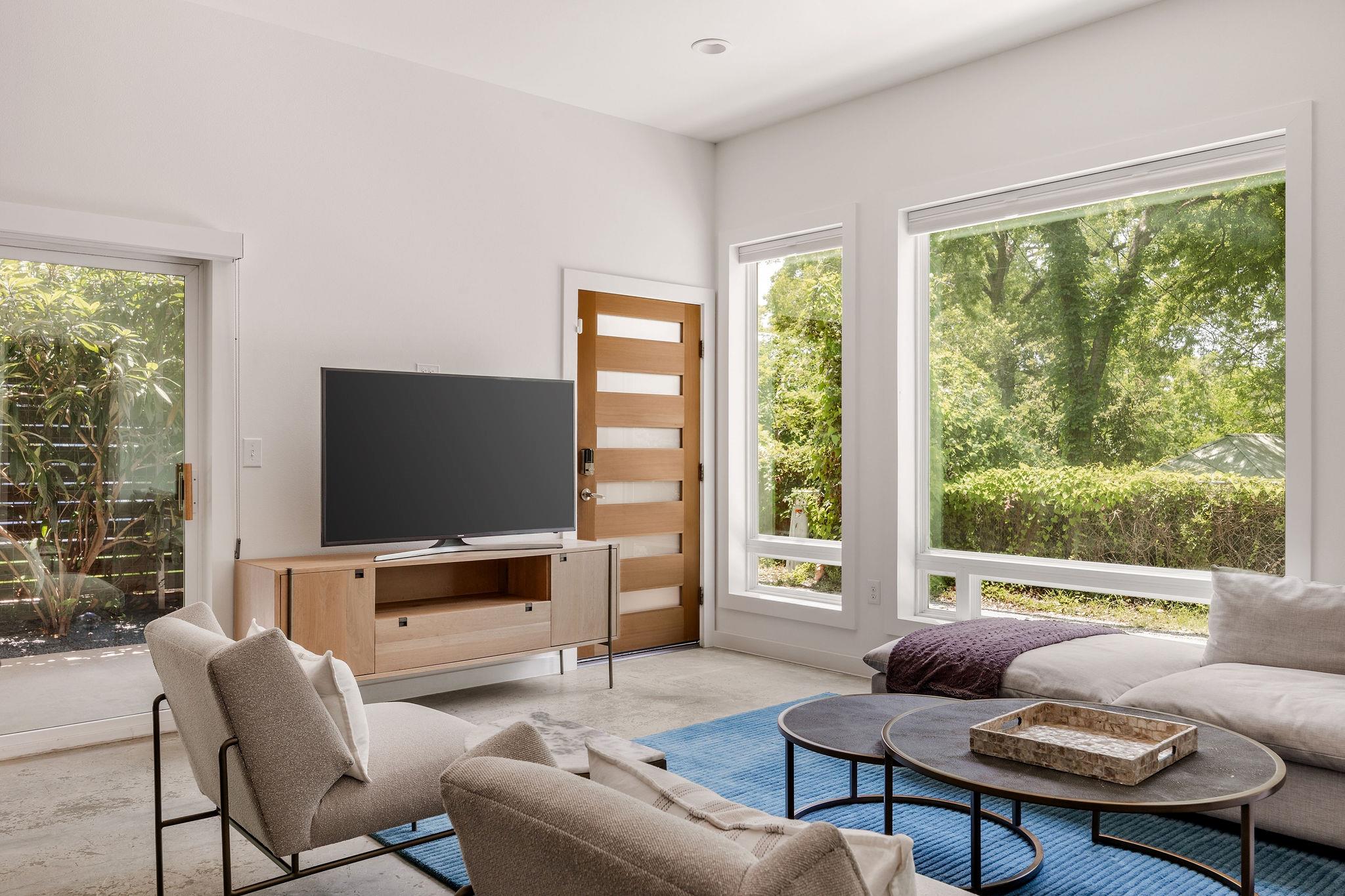 2211 Canterbury St # B, Austin, TX 78702