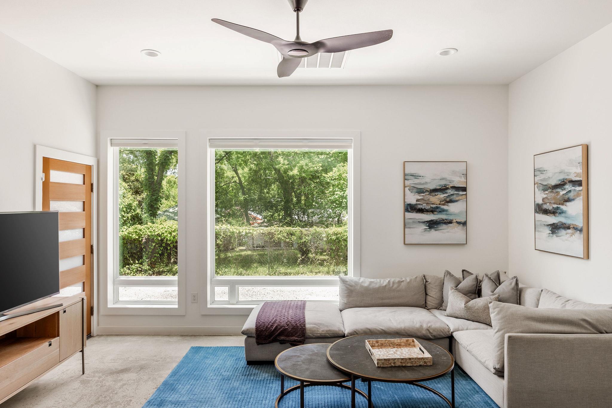 2211 Canterbury St # B, Austin, TX 78702