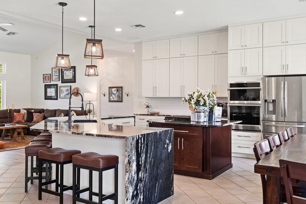 4607 R O Dr, Spicewood, TX 78669