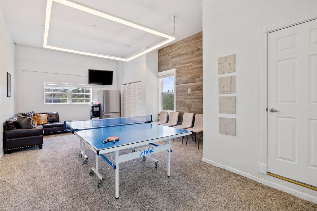 4607 R O Dr, Spicewood, TX 78669