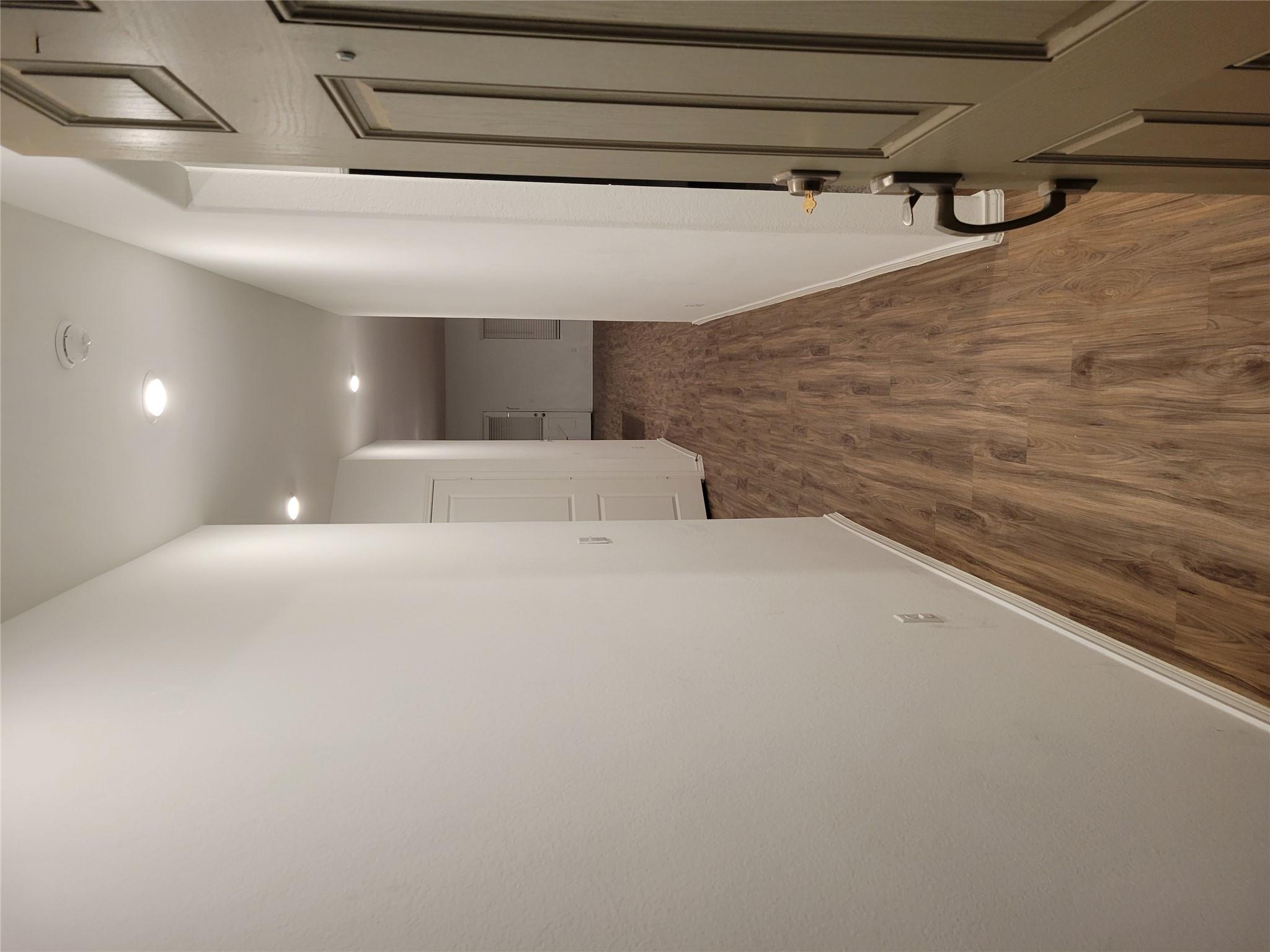 266 Silver Glen Dr, Kyle, TX 78640