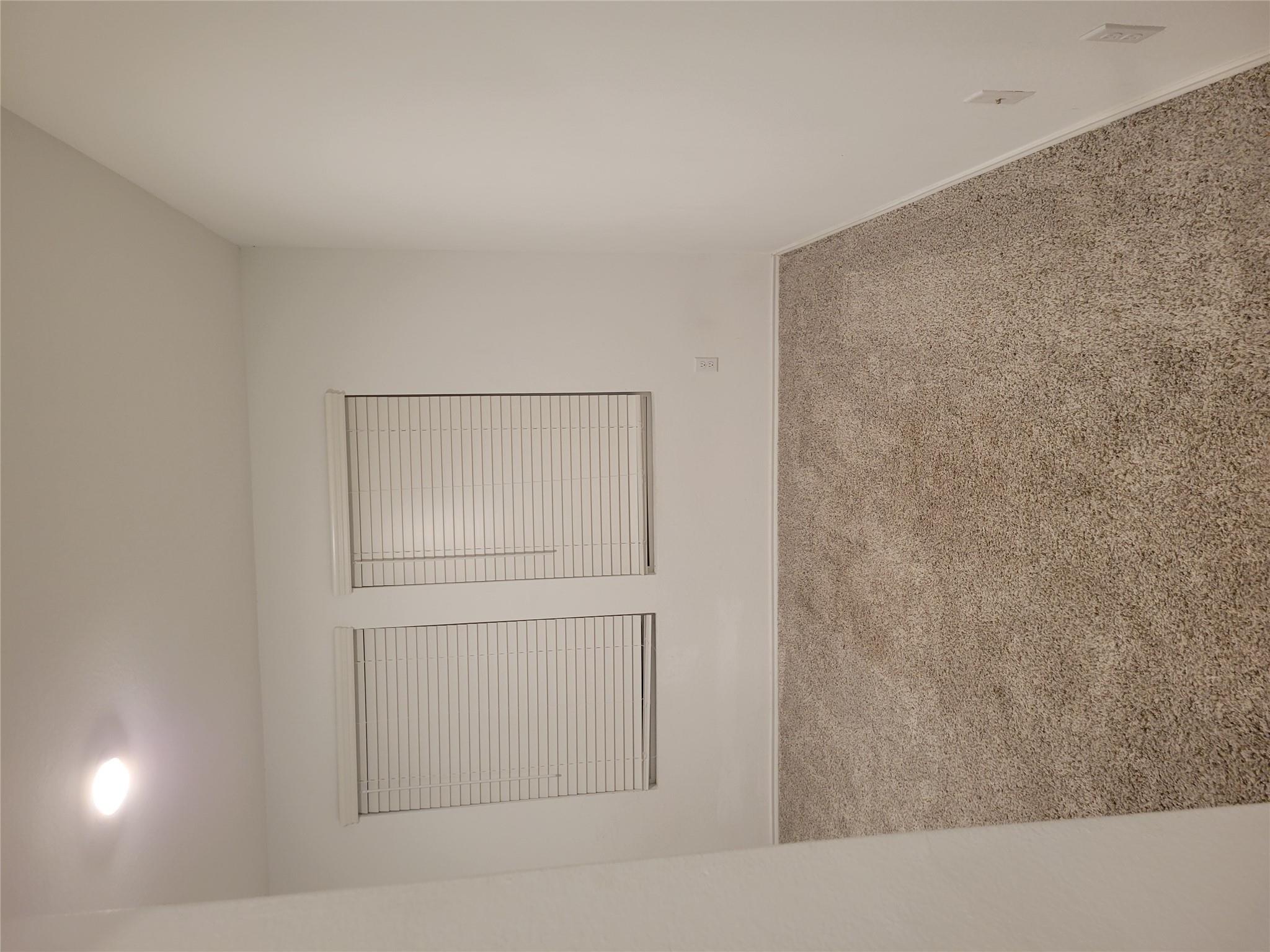 266 Silver Glen Dr, Kyle, TX 78640