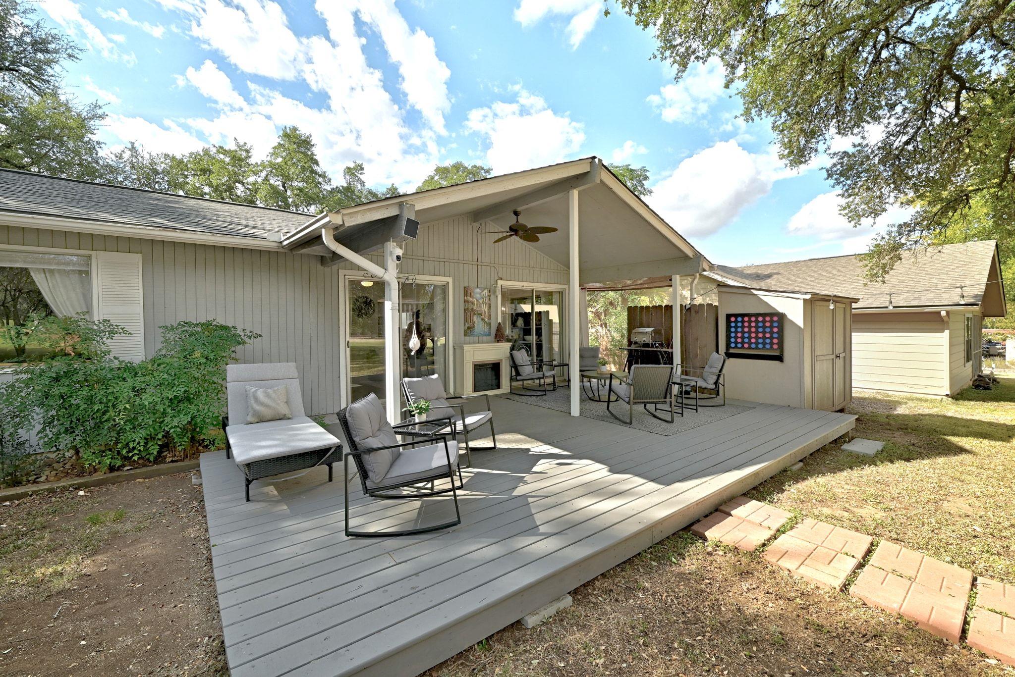 84 Champion Cir, Wimberley, TX 78676