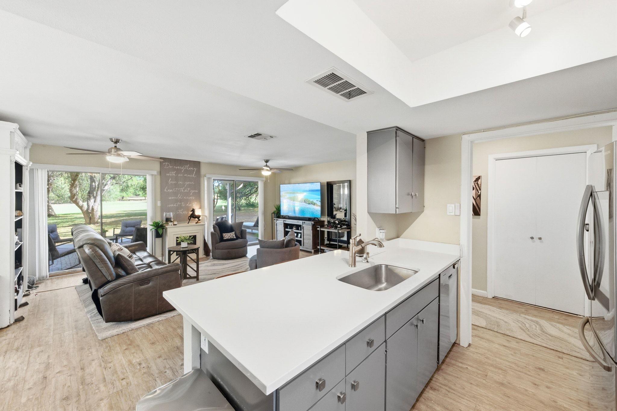 84 Champion Cir, Wimberley, TX 78676