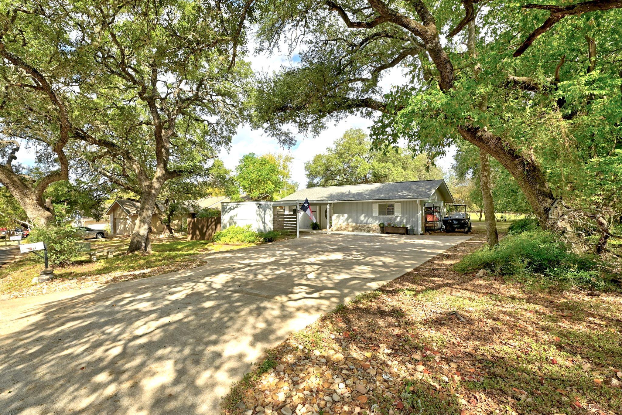 84 Champion Cir, Wimberley, TX 78676