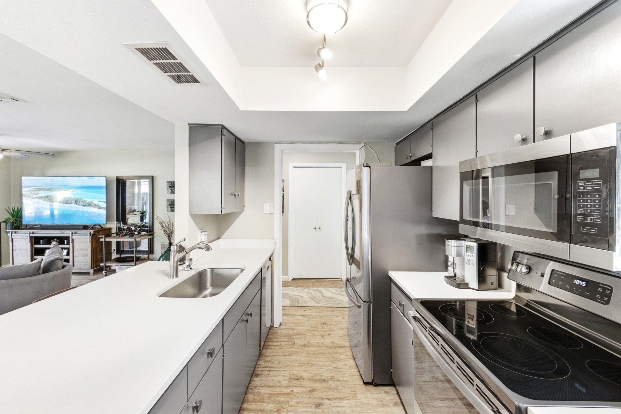 84 Champion Cir, Wimberley, TX 78676