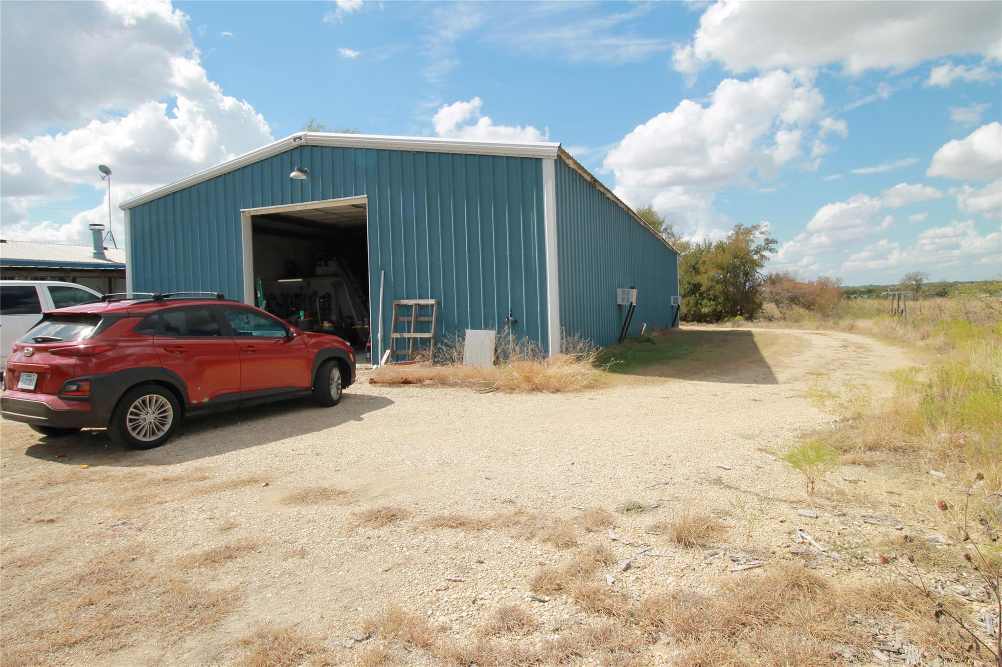 1875 CR 466, Elgin, TX 78621
