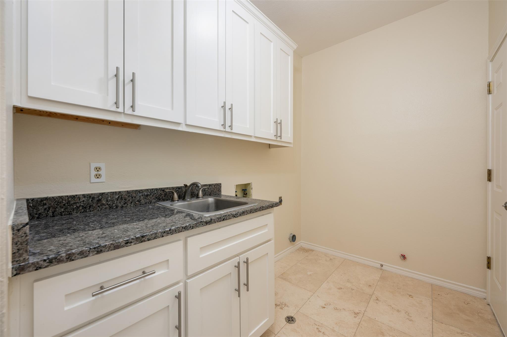 306 Copperleaf Rd, Lakeway, TX 78734