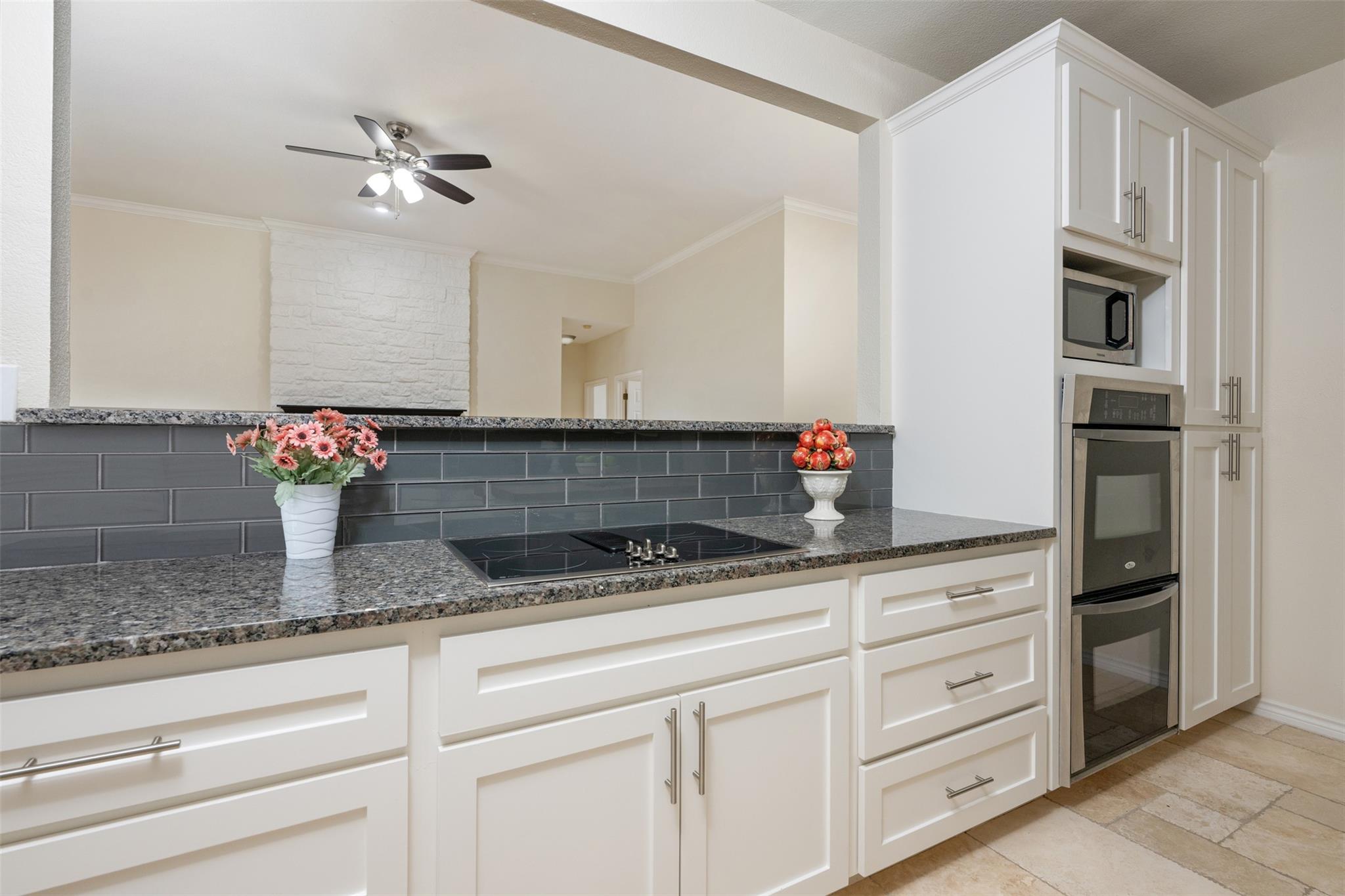 306 Copperleaf Rd, Lakeway, TX 78734