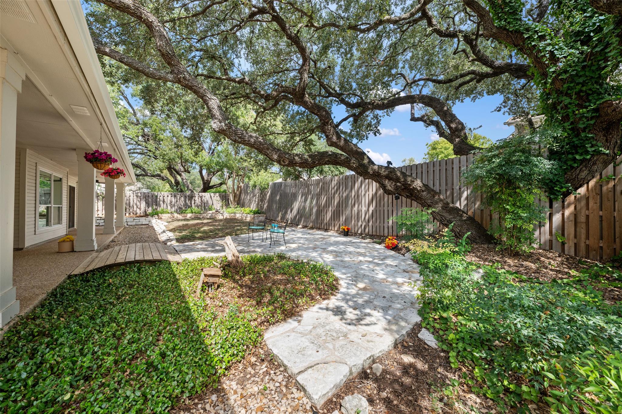 306 Copperleaf Rd, Lakeway, TX 78734