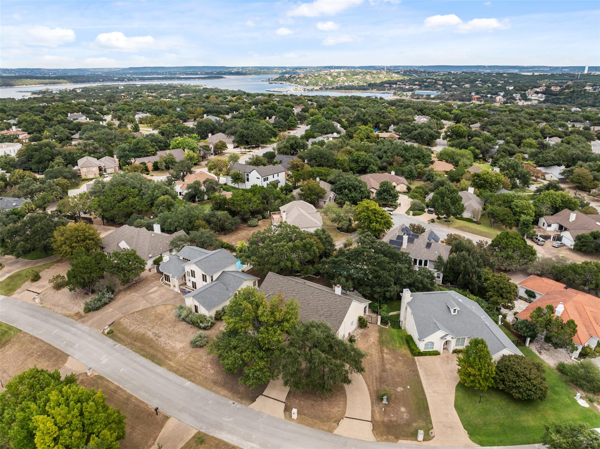 306 Copperleaf Rd, Lakeway, TX 78734