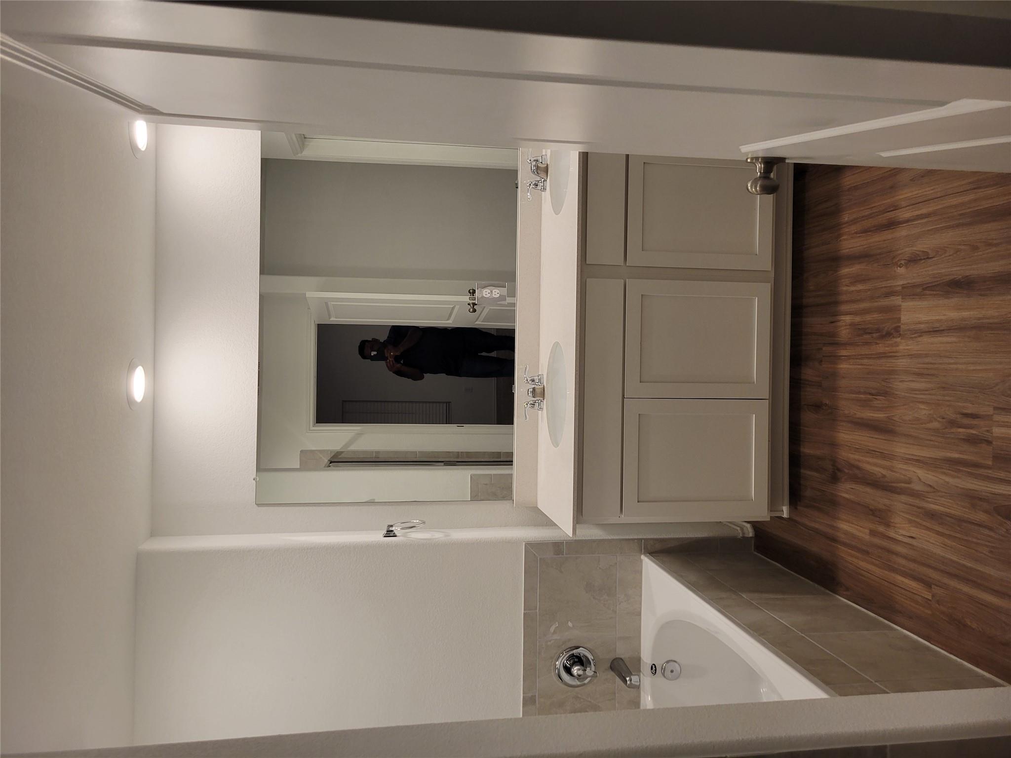 408 BARCELONA, Kyle, TX 78640