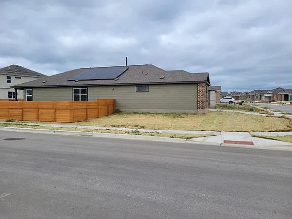 408 BARCELONA, Kyle, TX 78640