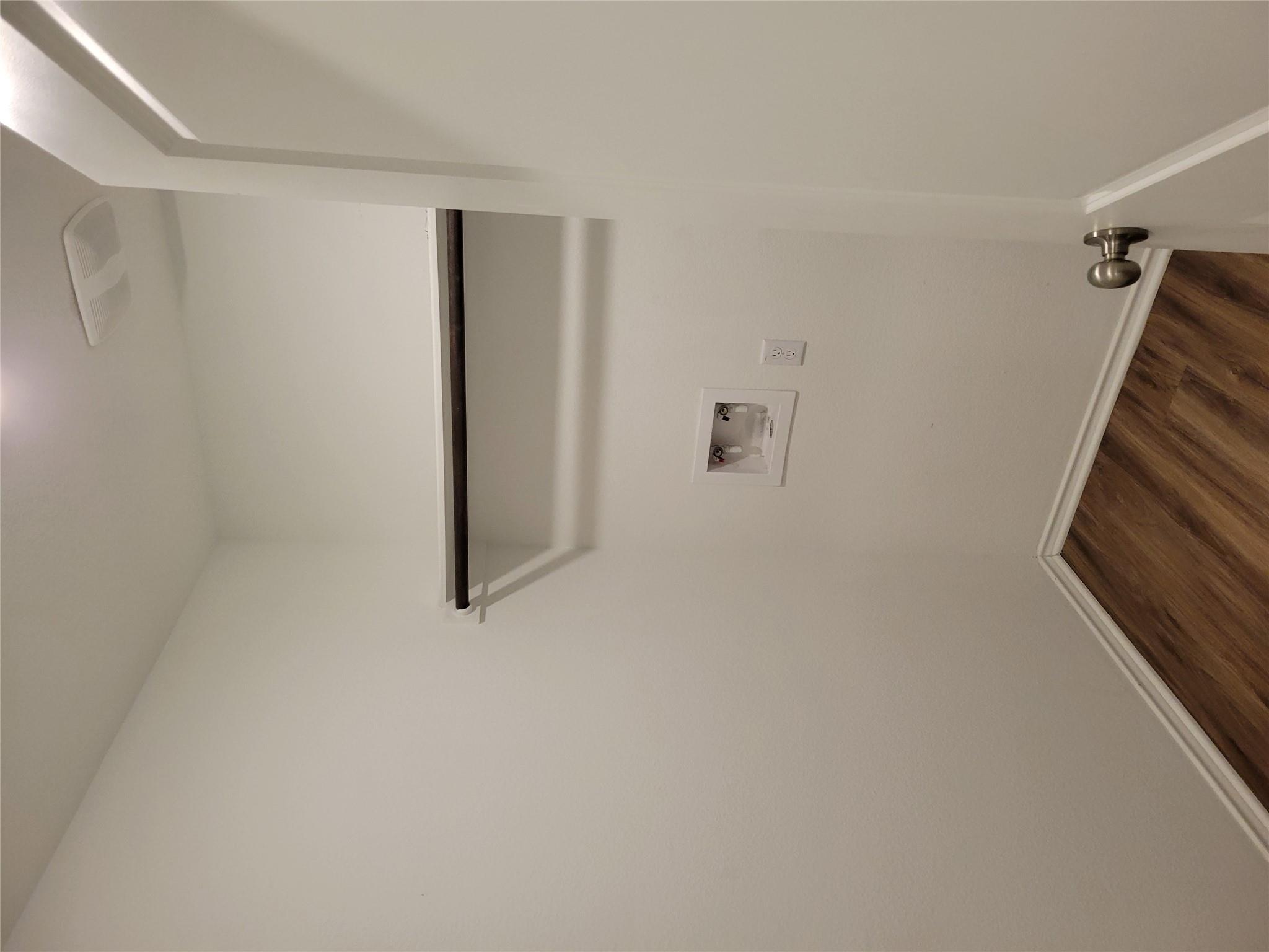 408 BARCELONA, Kyle, TX 78640