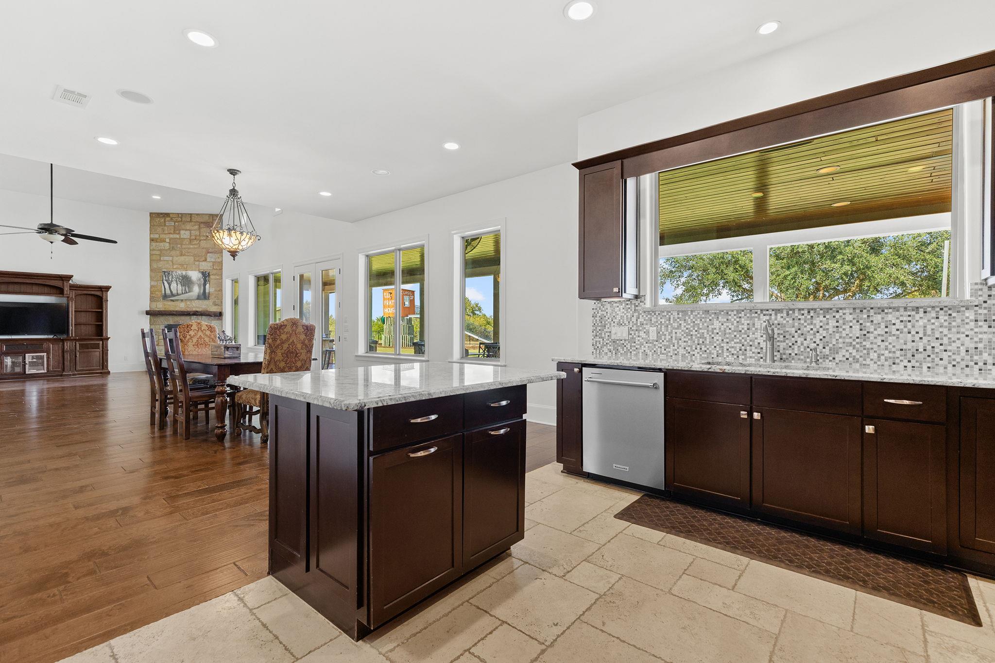 1124 County Road 301, Elgin, TX 78621