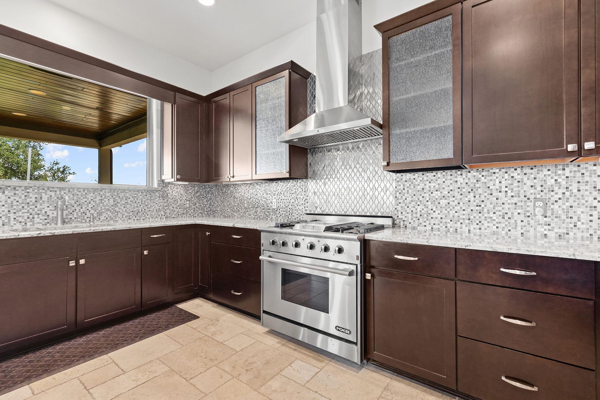 1124 County Road 301, Elgin, TX 78621