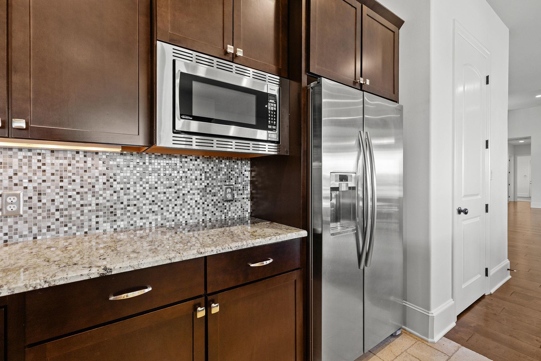 1124 County Road 301, Elgin, TX 78621