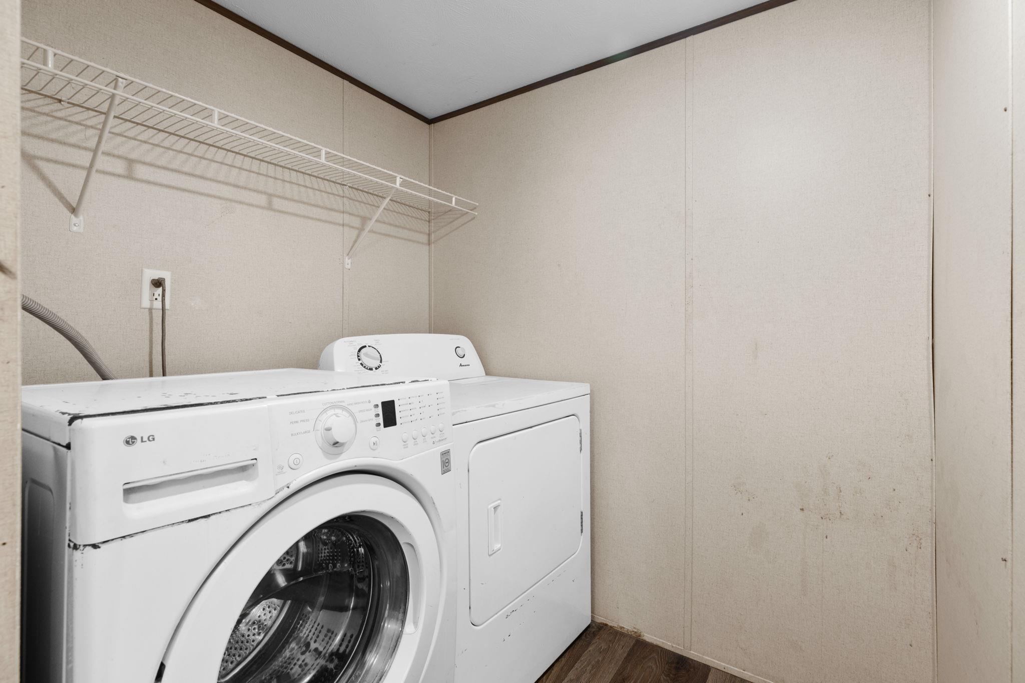 106 Sunflower Fld, Elgin, TX 78621