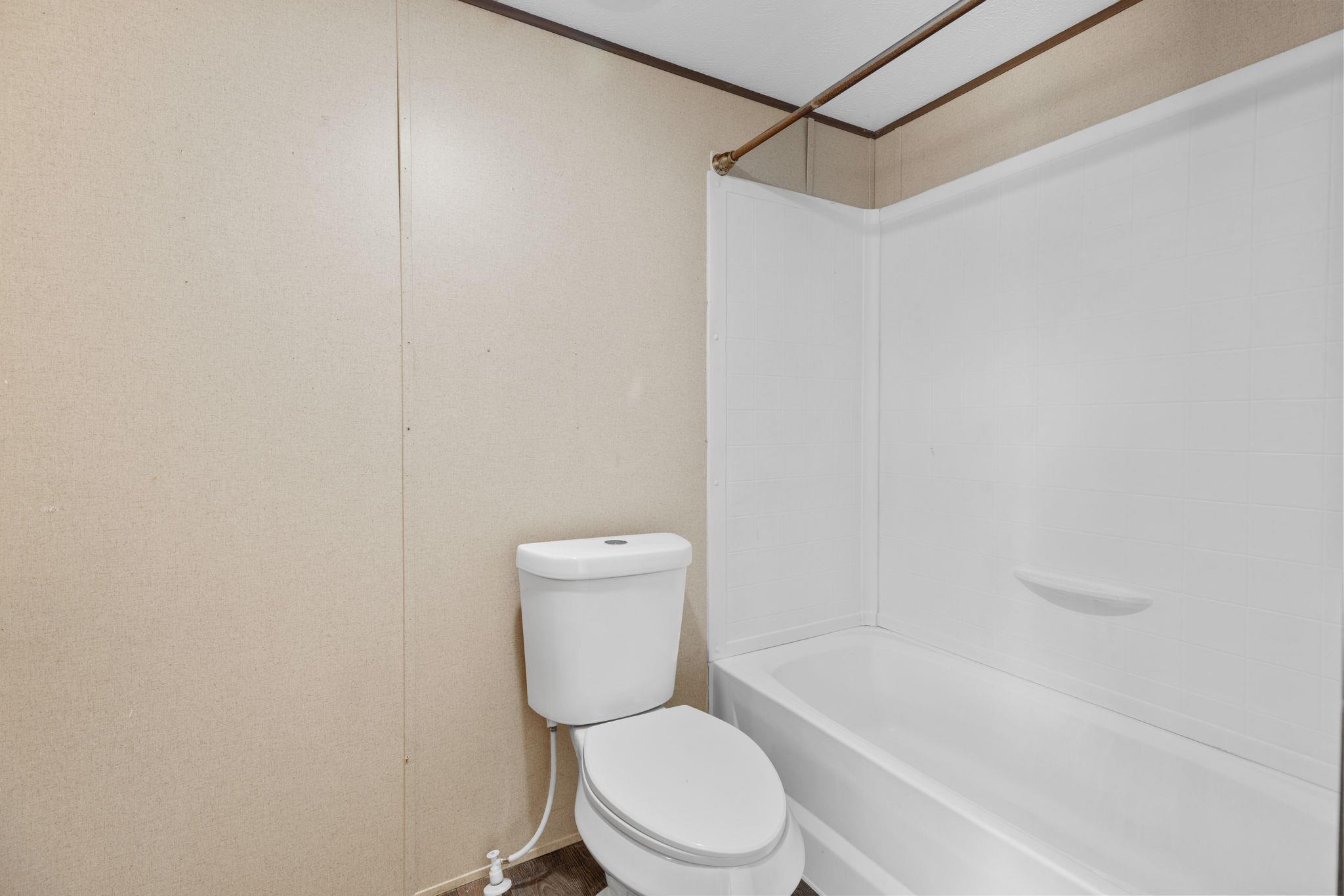 106 Sunflower Fld, Elgin, TX 78621