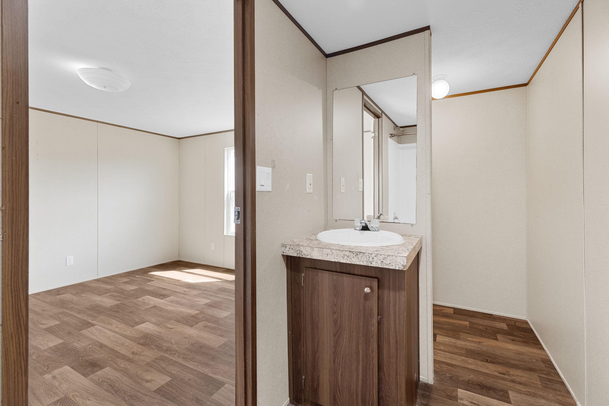 106 Sunflower Fld, Elgin, TX 78621