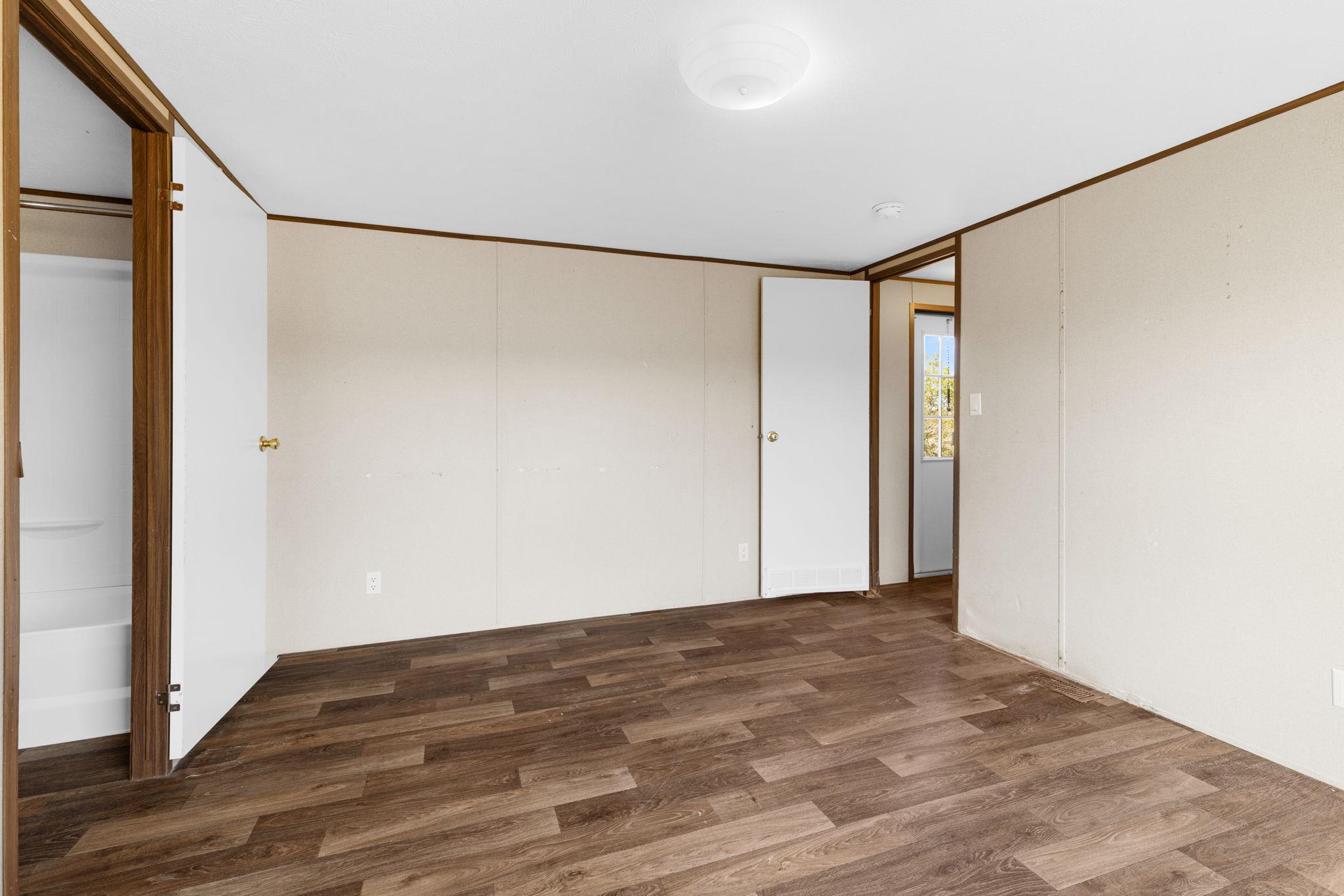 106 Sunflower Fld, Elgin, TX 78621