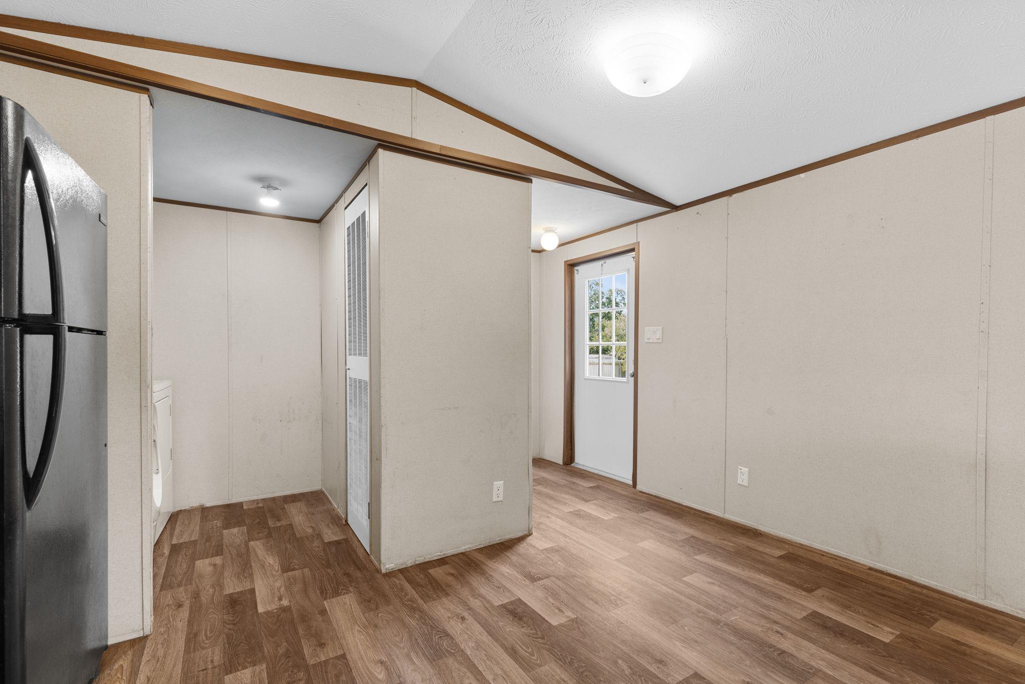 106 Sunflower Fld, Elgin, TX 78621