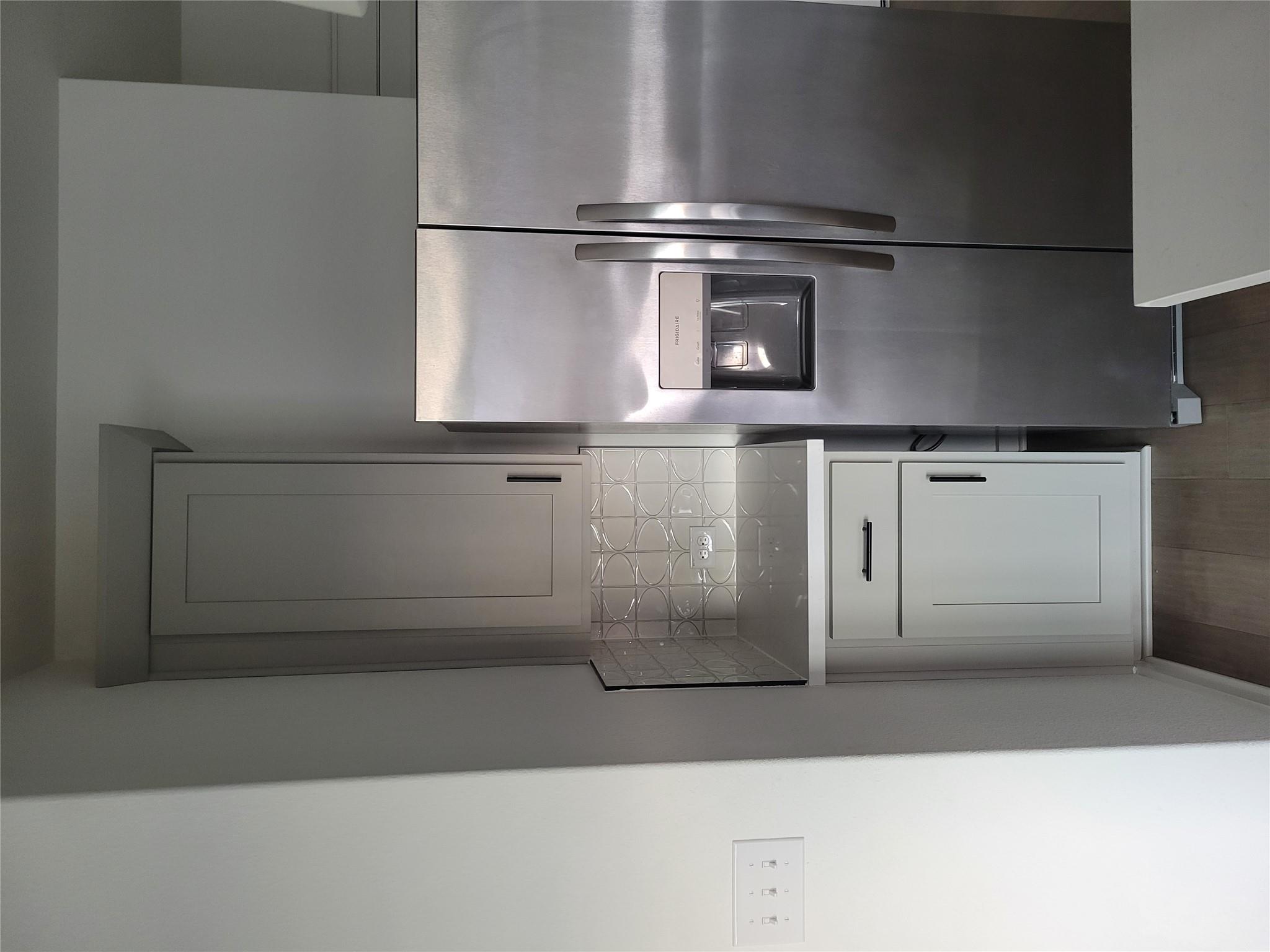 7412 Sparkling Light Dr # B, Del Valle, TX 78617